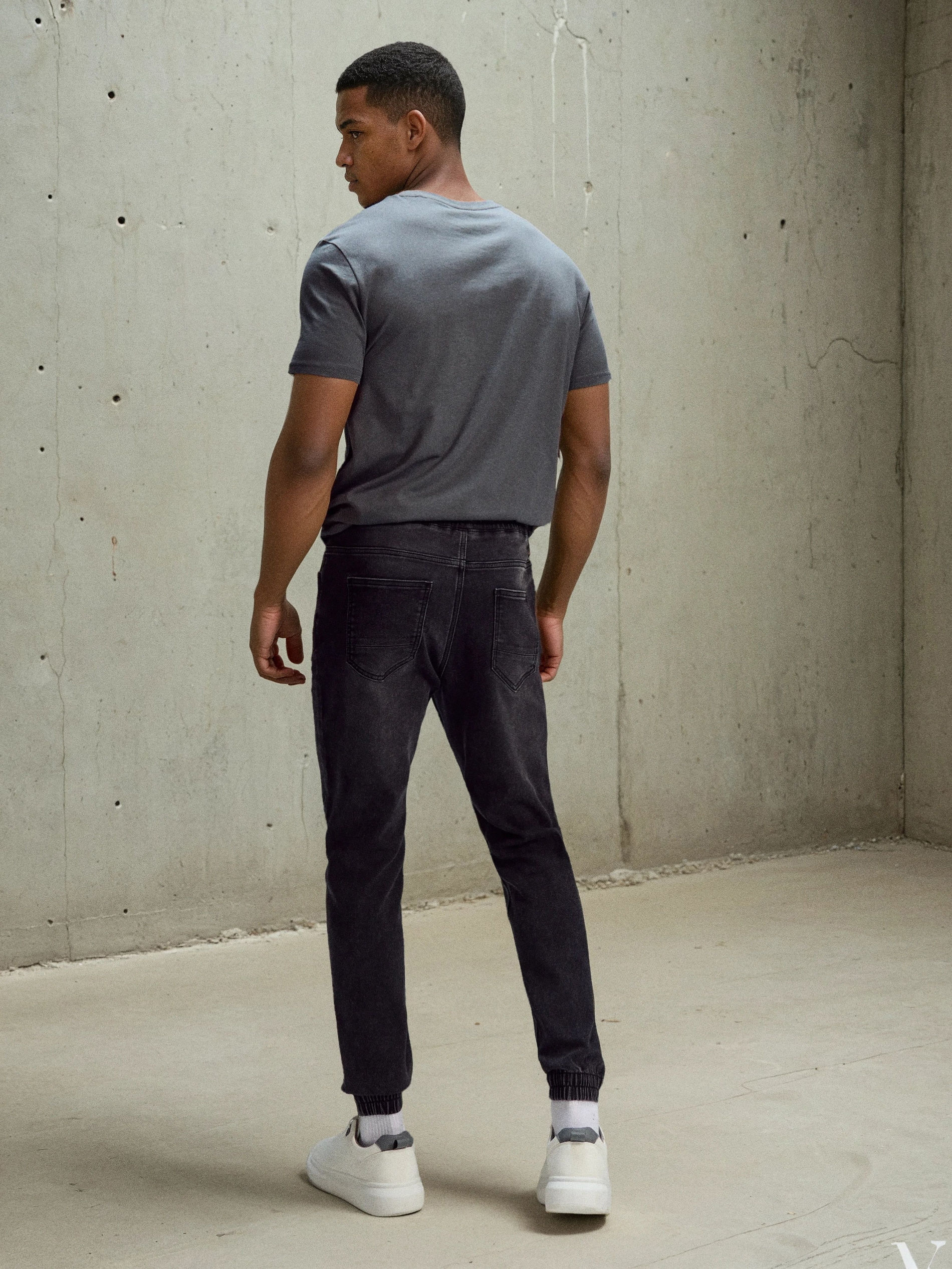 Spodnie jogger slim fit