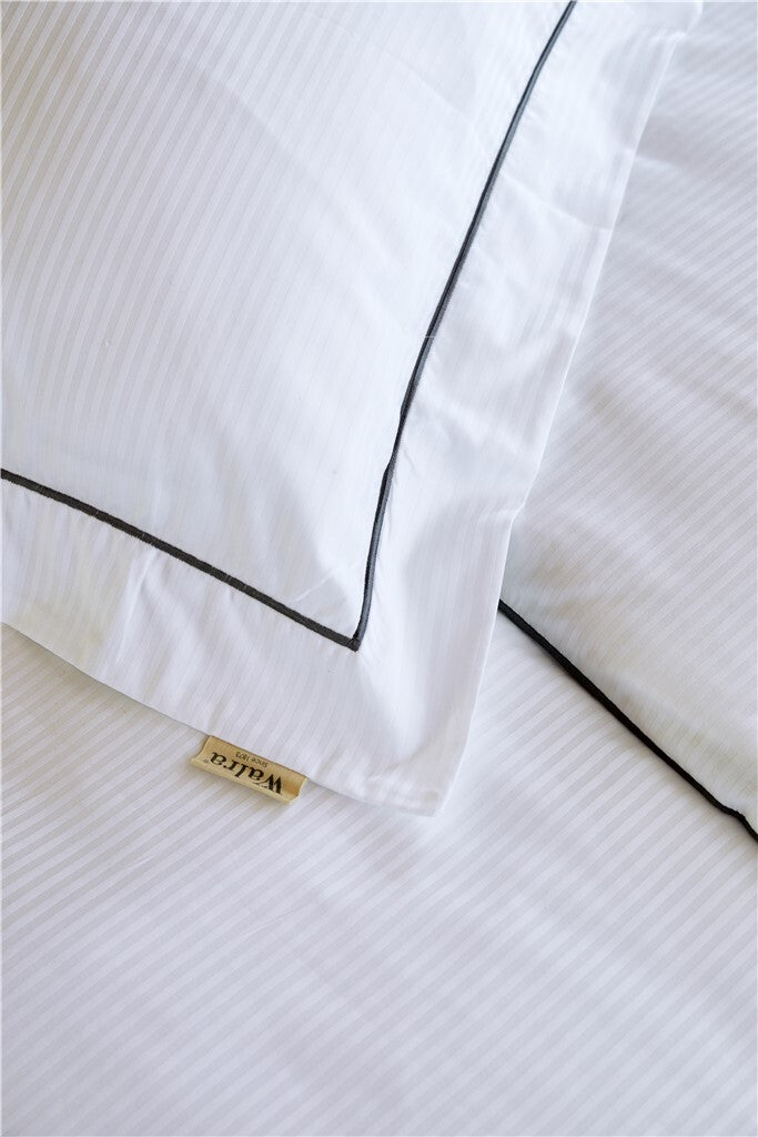 Walra - Dekbedovertrek Subtile Stripes - 240x220 - Wit   Antraciet