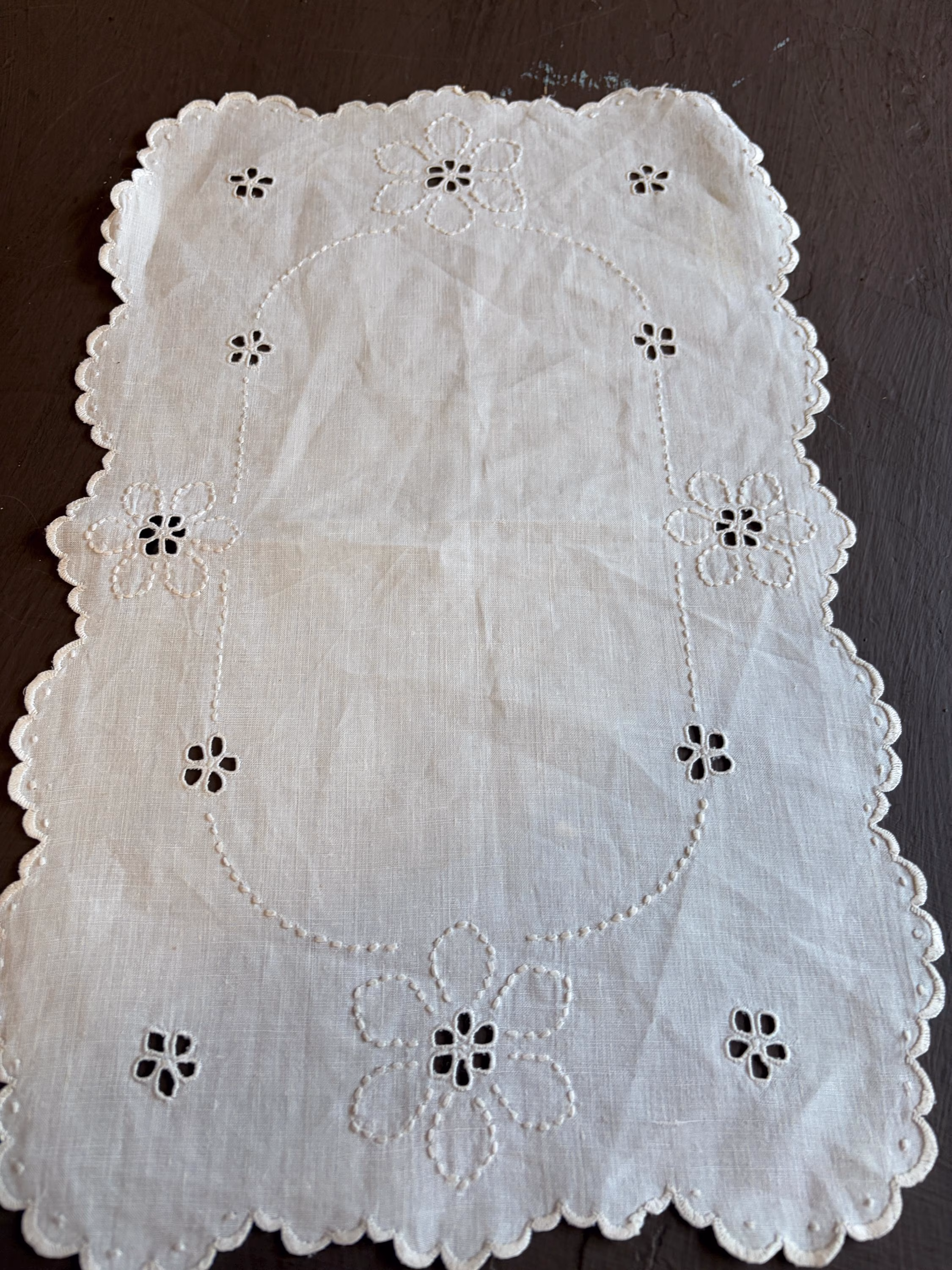 Vintage White Linen Bundle: Drawn Work, Saba Lace, Cutwork Textiles for Crafts