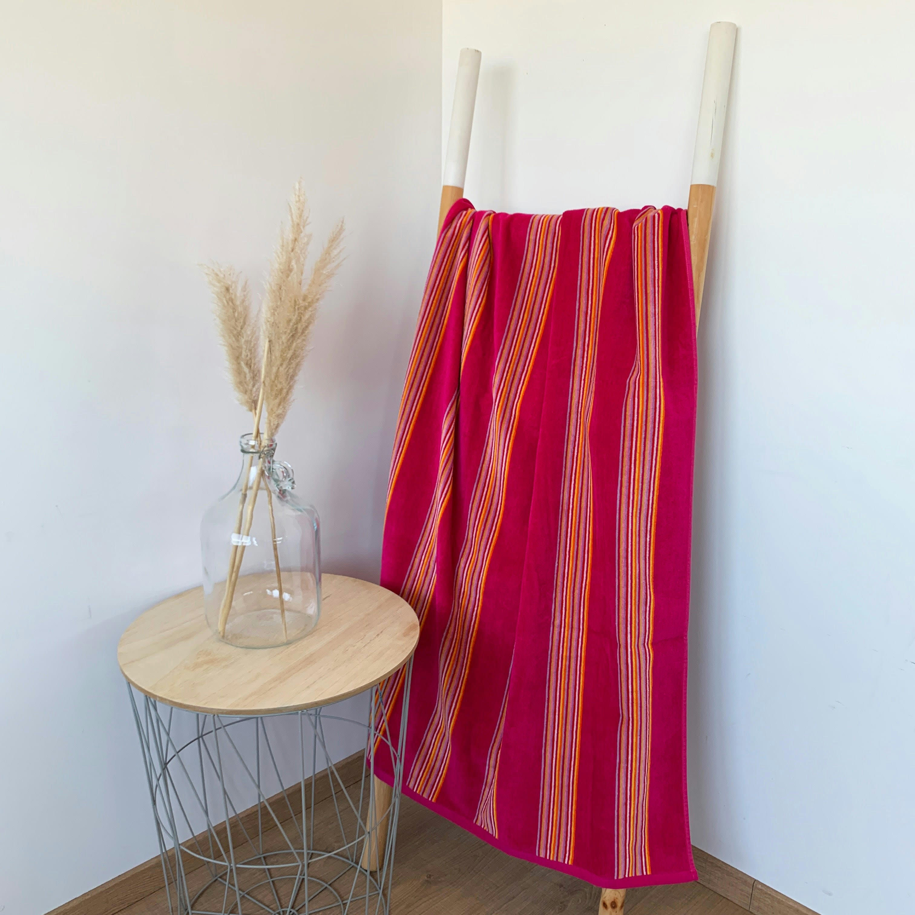 RAYURES - Serviette de plage éponge velours Milonga Fuchsia 90x170 400g/m²