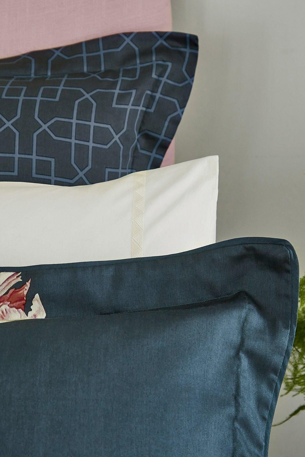Sanderson Tulipomania' Cotton Sateen Square Pillowcase