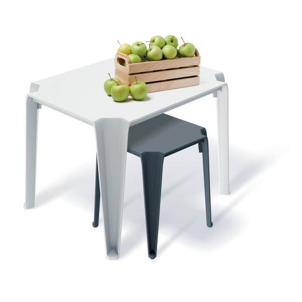 Stolik ogrodowy kawowy Lottie Senza 77x 59 cm FERNE