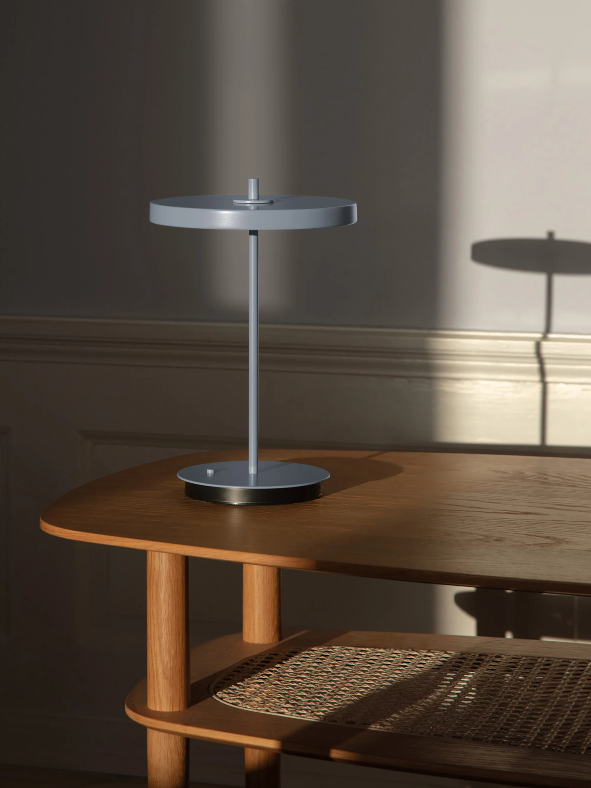 Kleine mobile LED-Tischlampe Asteria Move, dimmbar