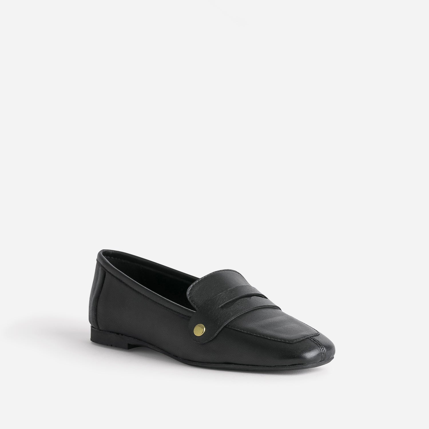 Mocassin noir en cuir rivets dorés