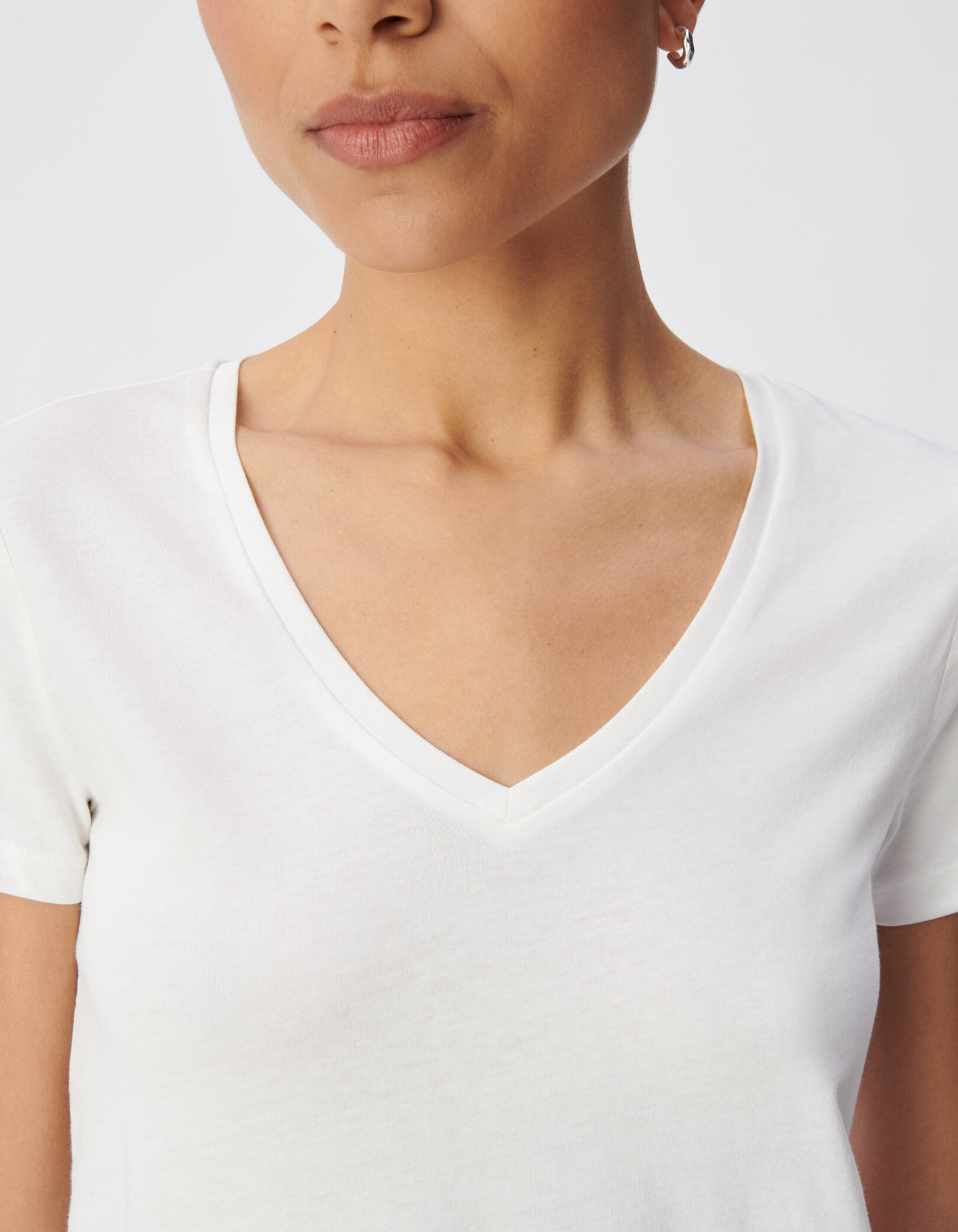 Tee-shirt encolure V marine broderie chevrons dos Femme