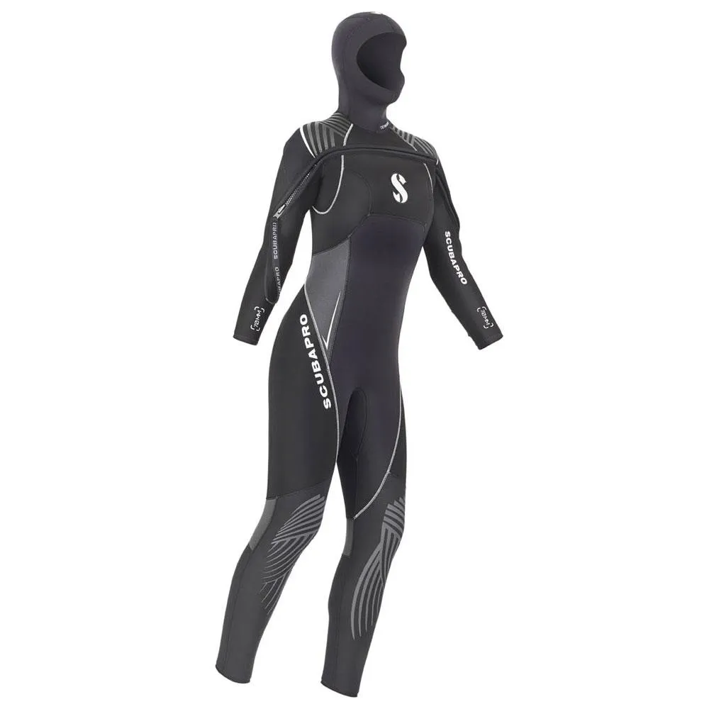 Scubapro Definition Hood 7 mm woman diving wetsuit