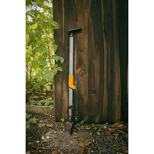 Désherbeur manuel ergonomique Fiskars en acier inoxydable