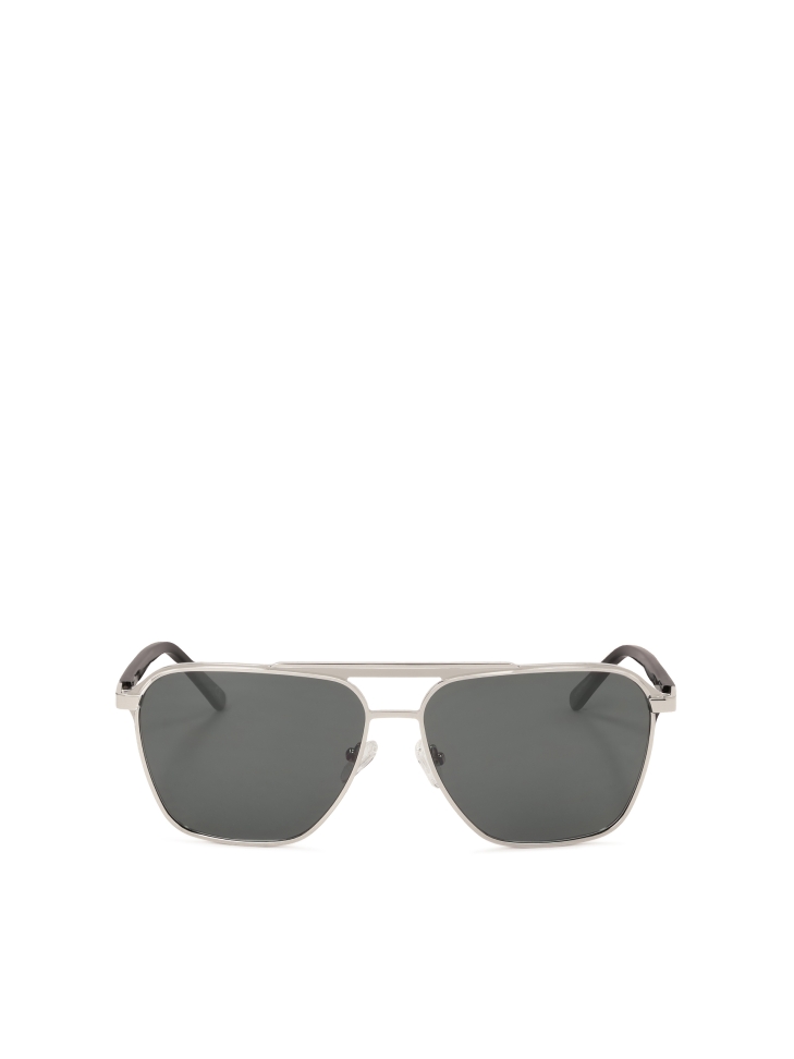 Sunglasses with silver frame