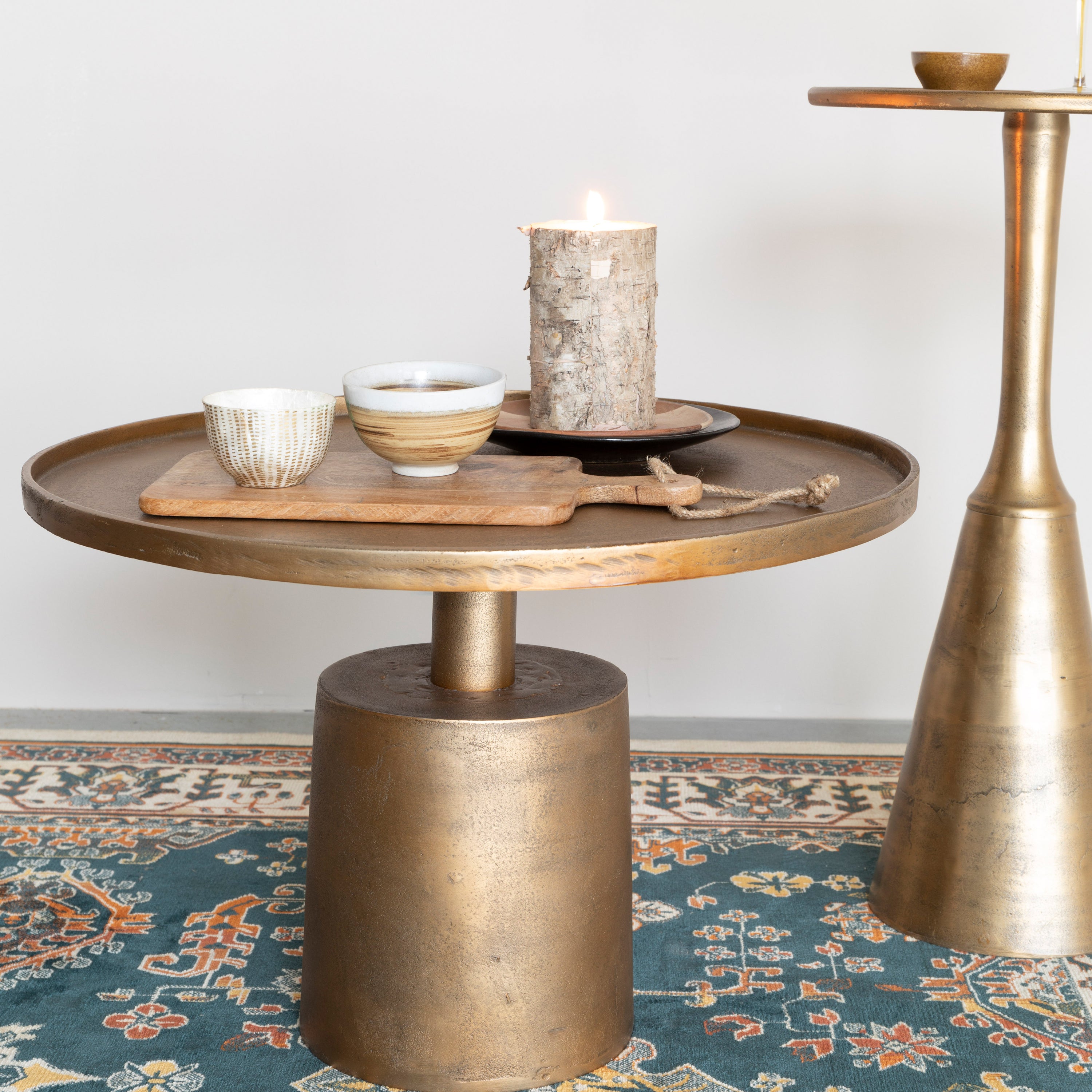 by fonQ Rizzo Salontafel