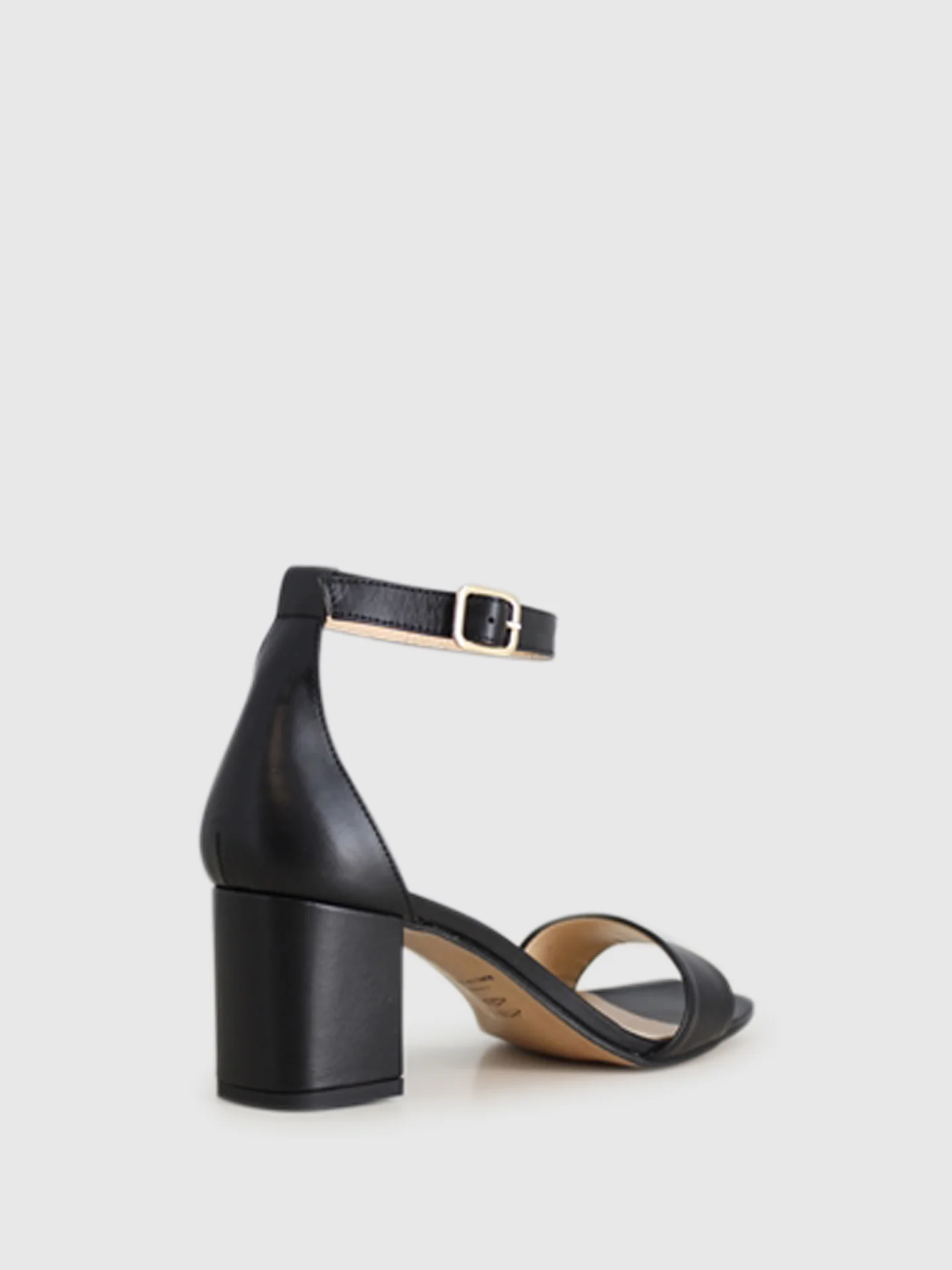 Sandálias de Salto em Preto