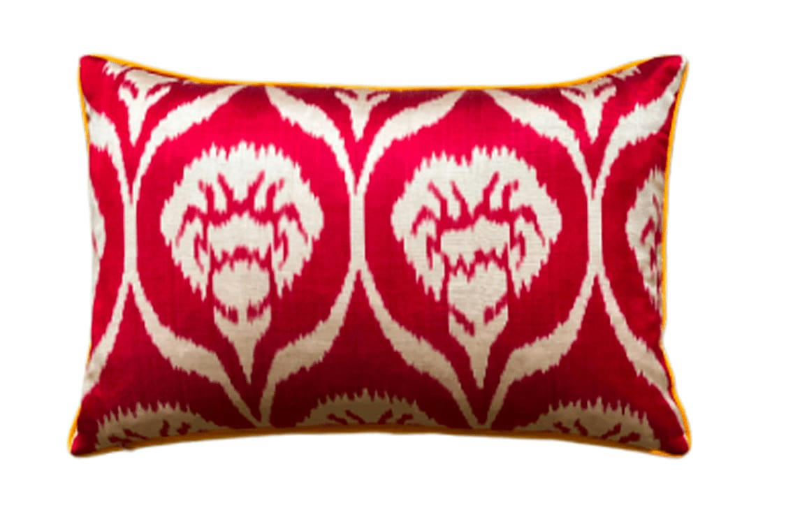 - Housse de coussin double soie ikat brodé  40x60 rouge