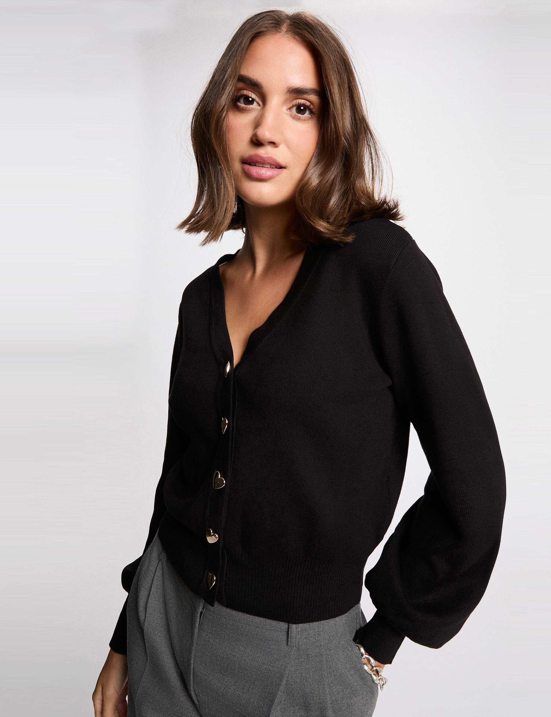 Fitted V-Neck Cardigan Black Women