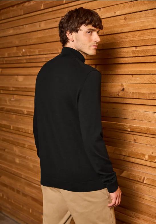 Basic Turtleneck Pullover