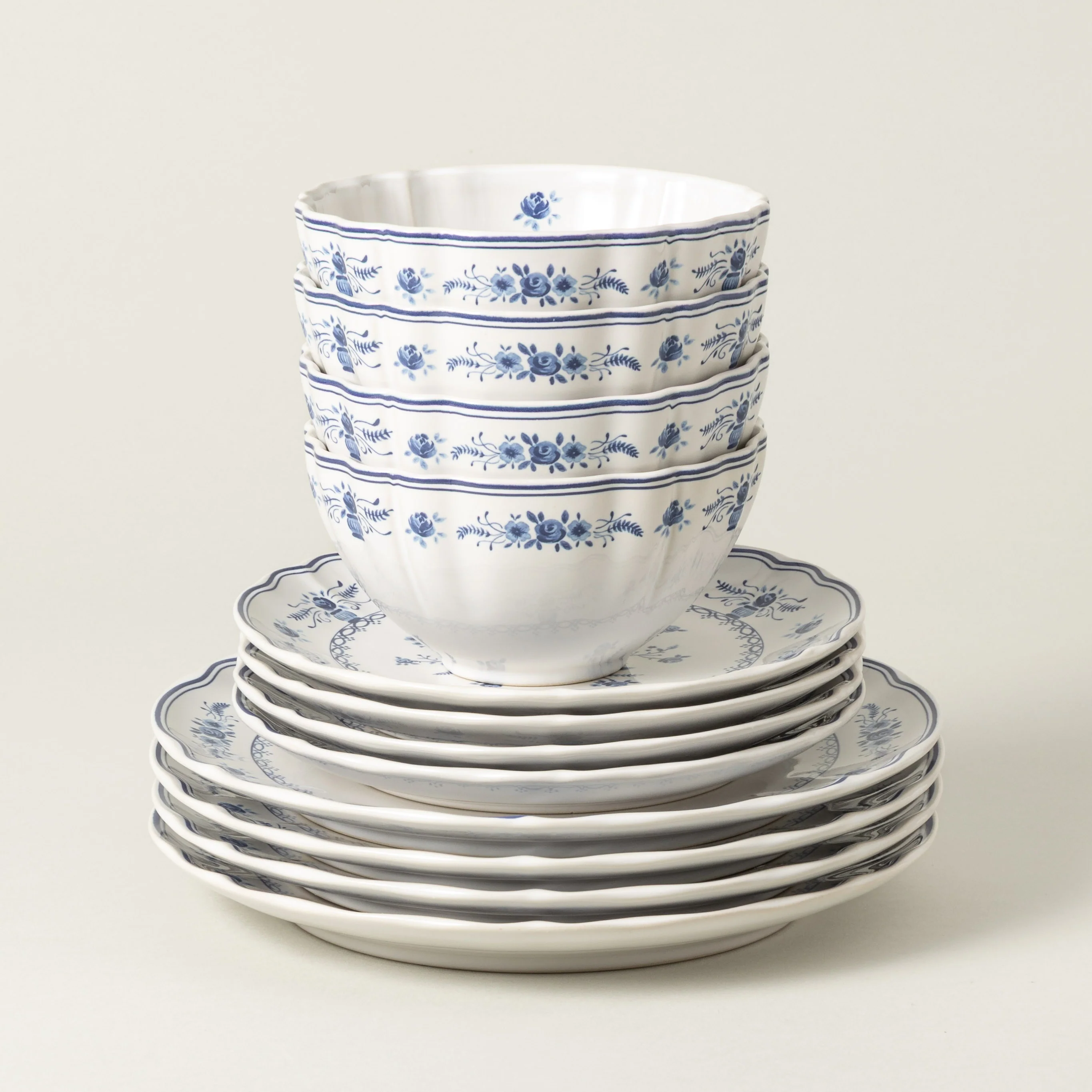 12-Piece Dinnerware Set with Bowl Vila