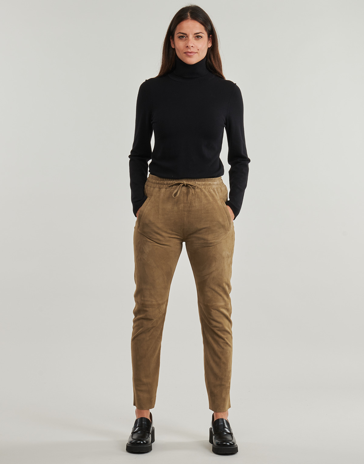 Oakwood - GIFT - Camel