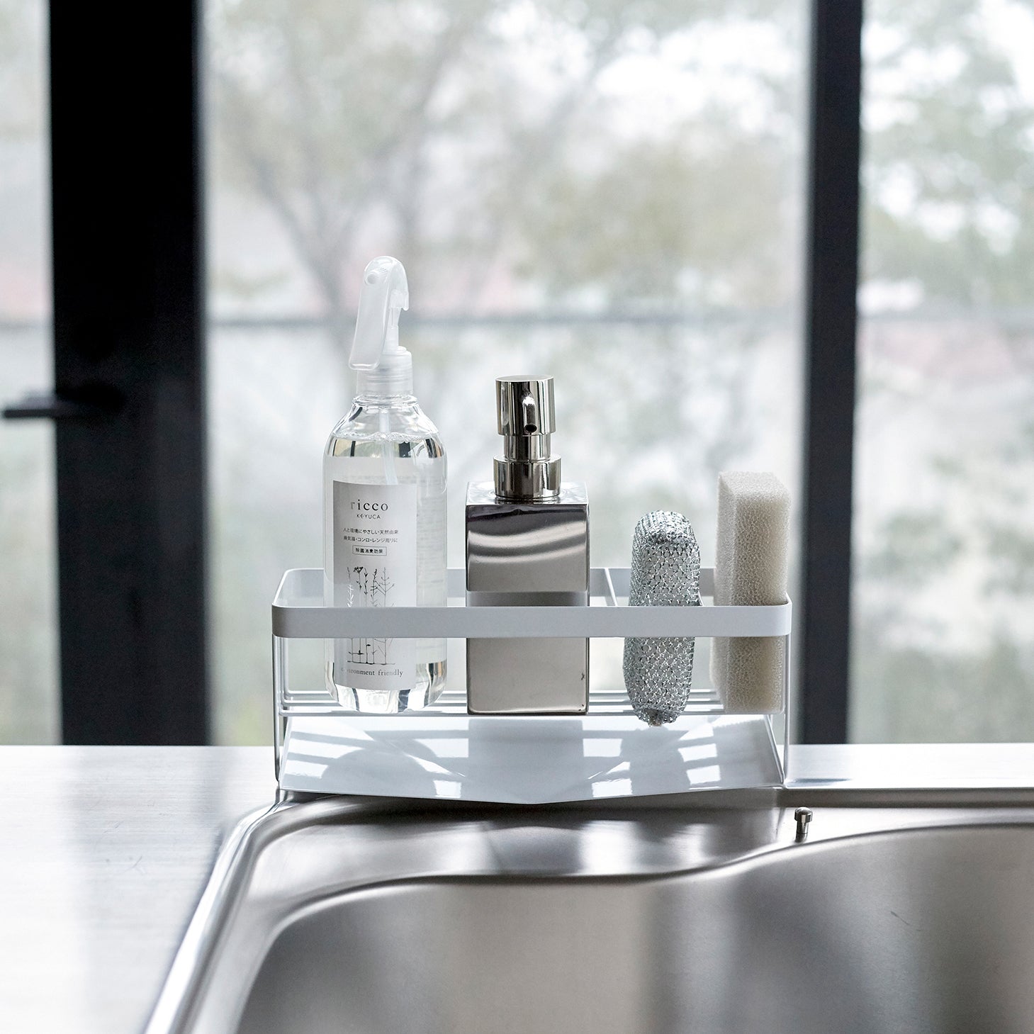 Yamazaki Tower Gootsteenorganiser