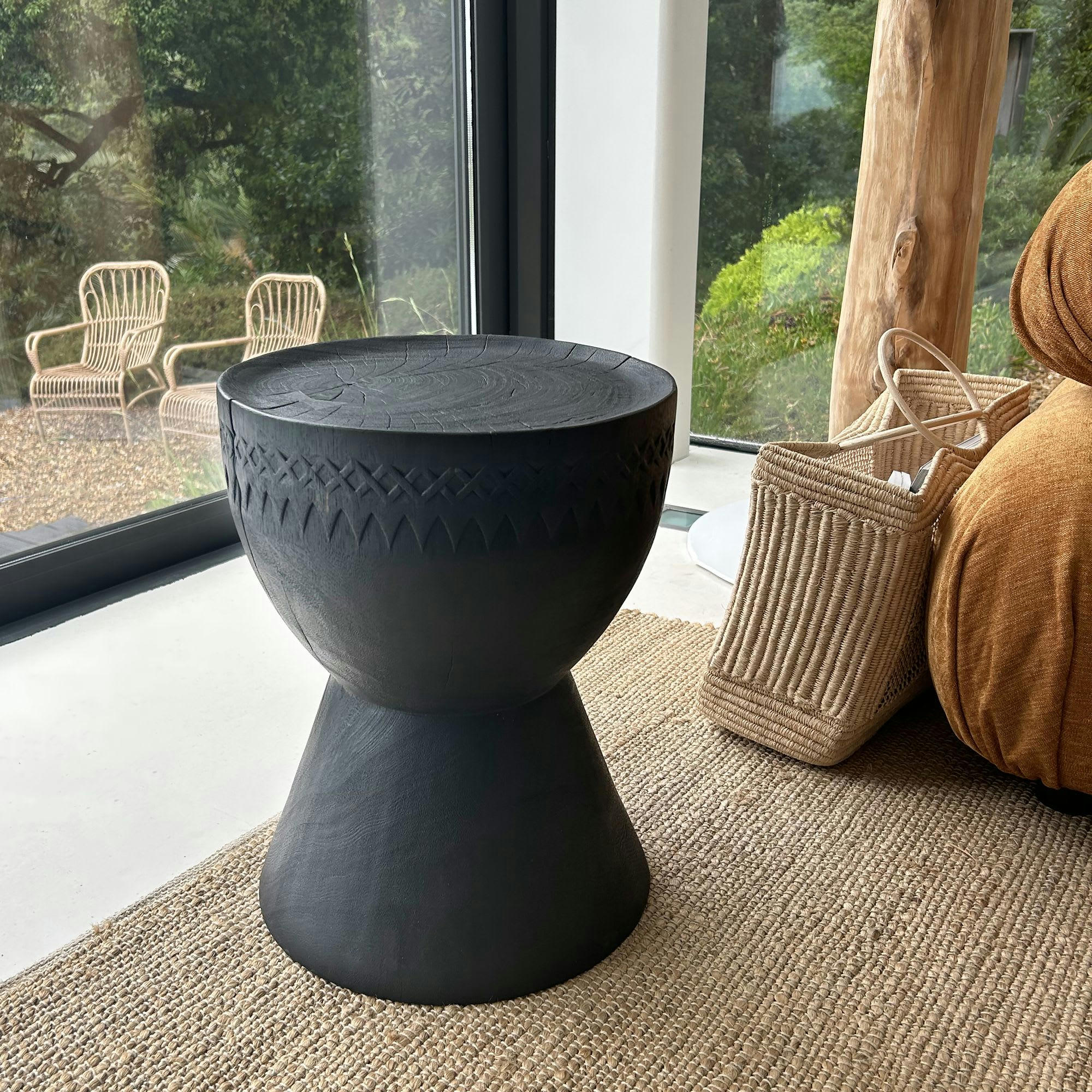 ASSA - Meuble d'appoint en bois d'acacia brûlé