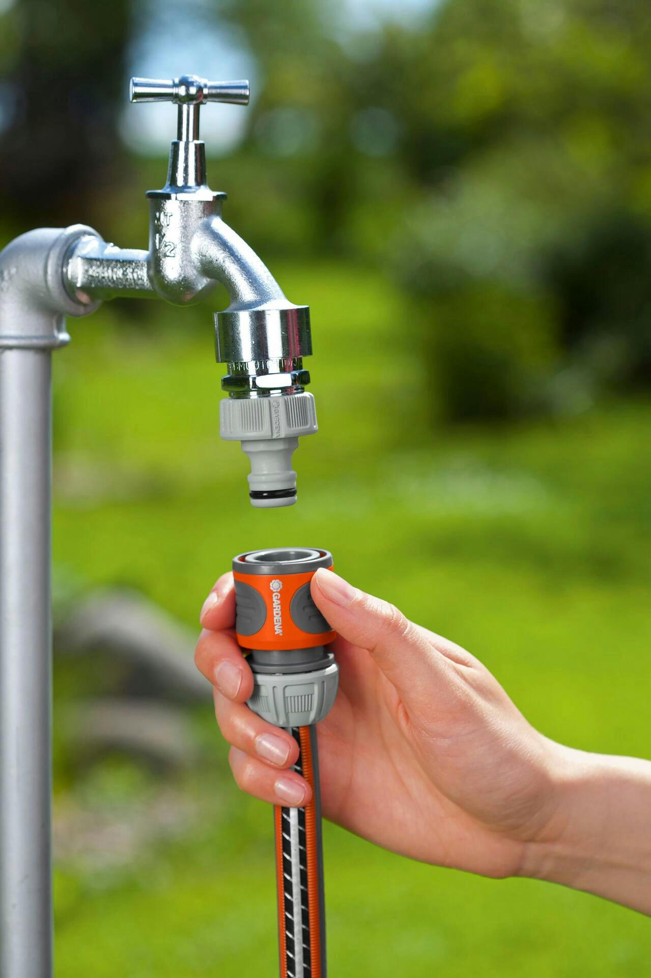 Gardena Classic 1/2-in Hose Repair Connector,  Water-Stop