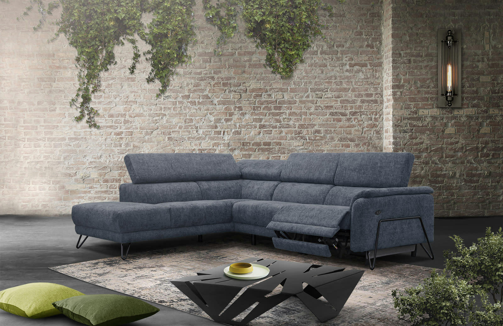 RODEN - Canapé d'angle gauche 5 places avec relax électrique tissu bleu marine