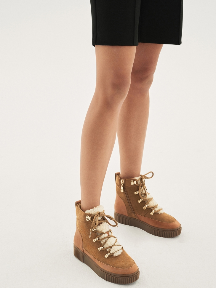 Ladies’ ginger ankle boots
