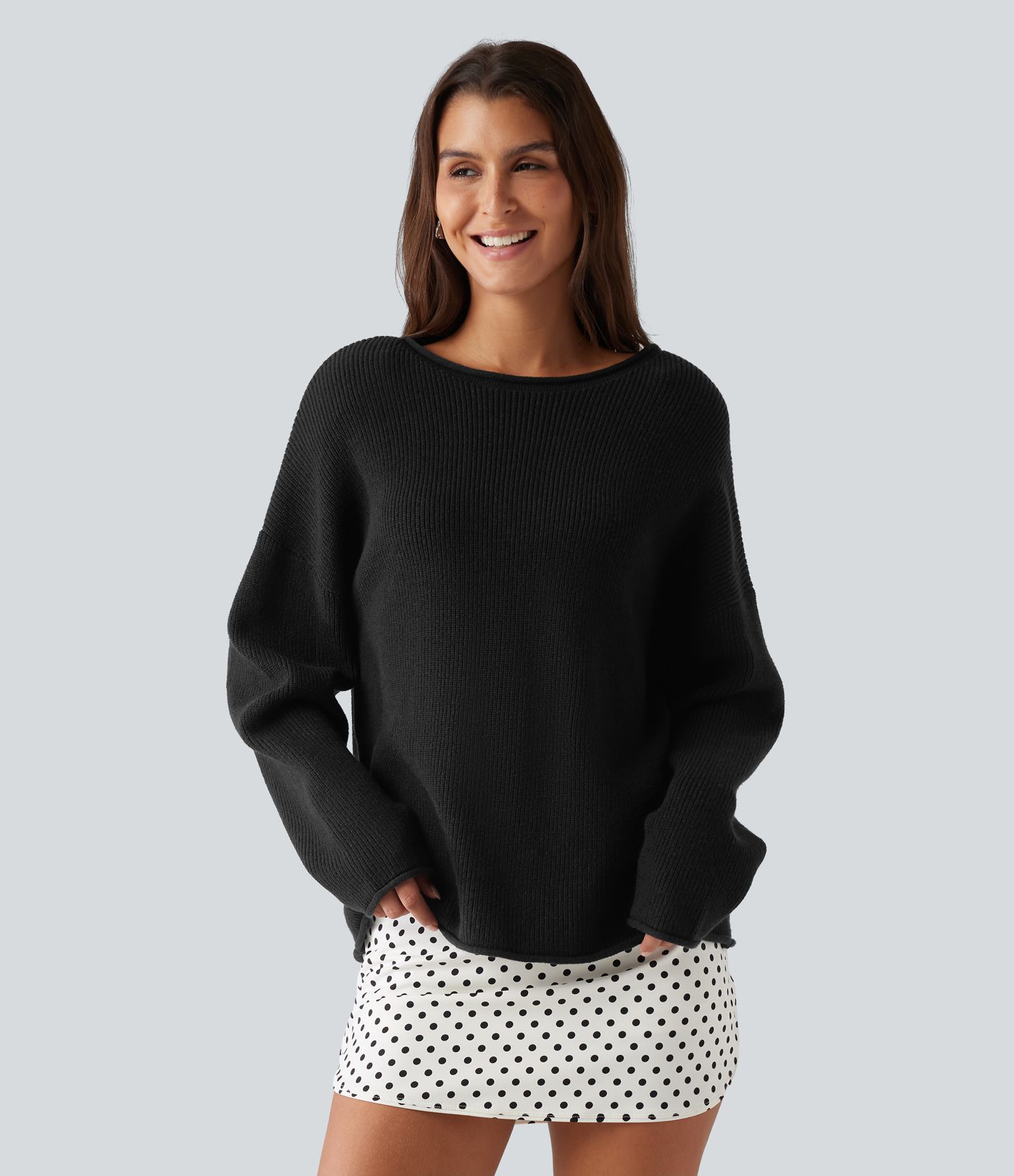 Pull de bureau à encolure arrondie, manches longues et ourlet roulotté