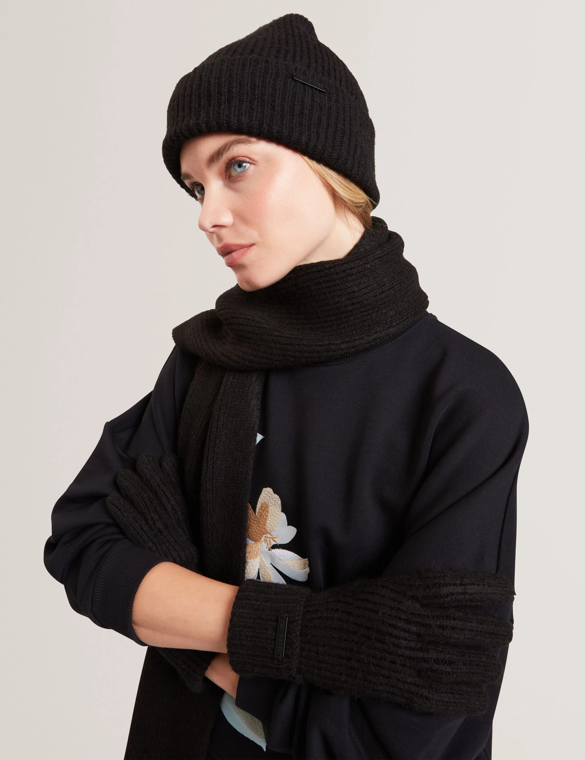 LIDIAAS | BLACK
