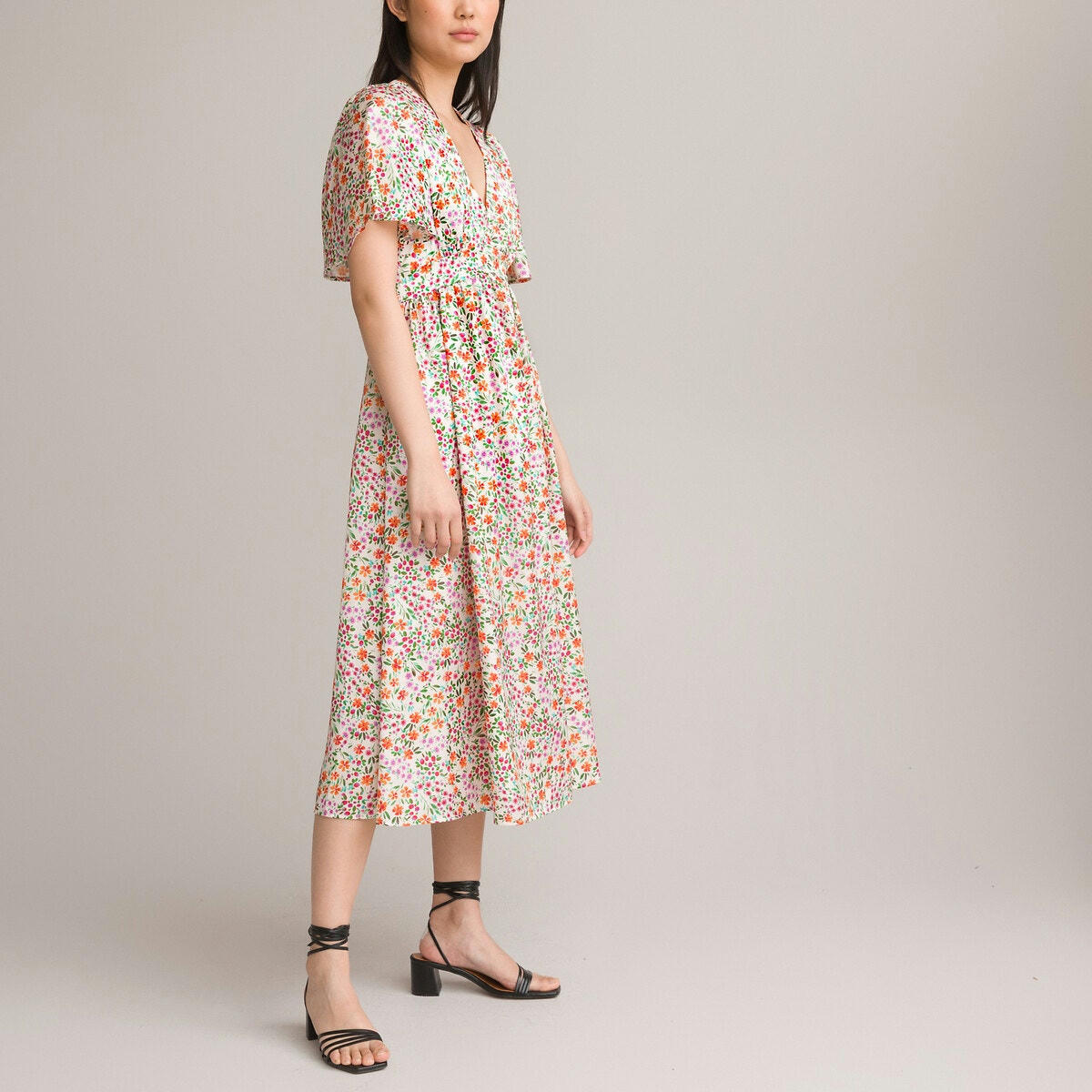 Robe longue évasée, avec décolleté dos