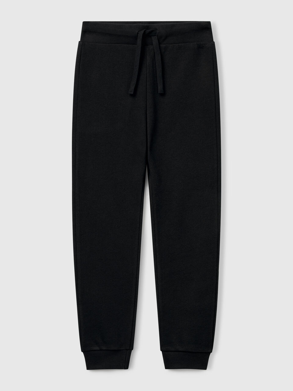Sporty trousers with drawstring