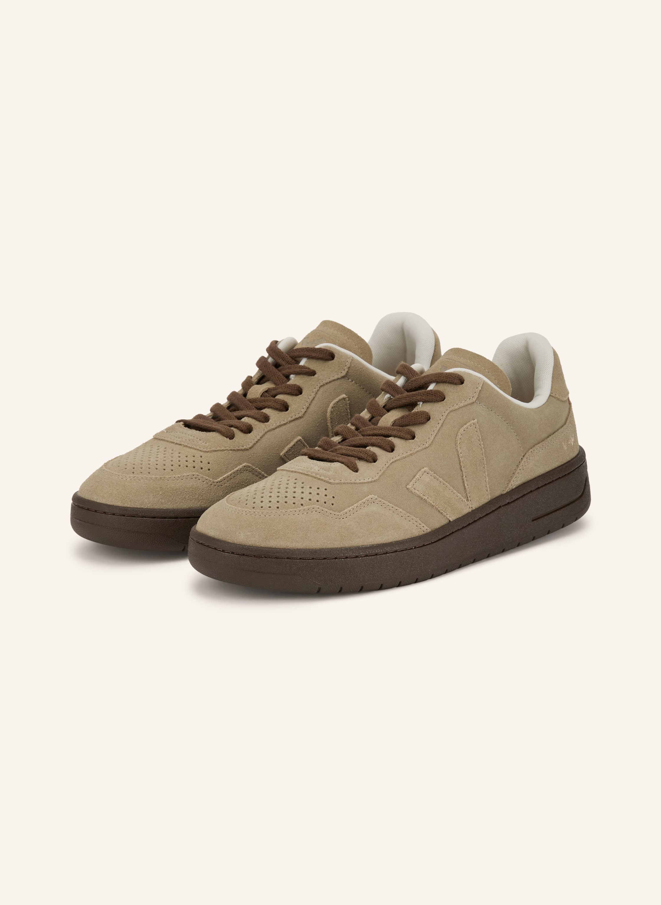 VEJA Sneaker V-90