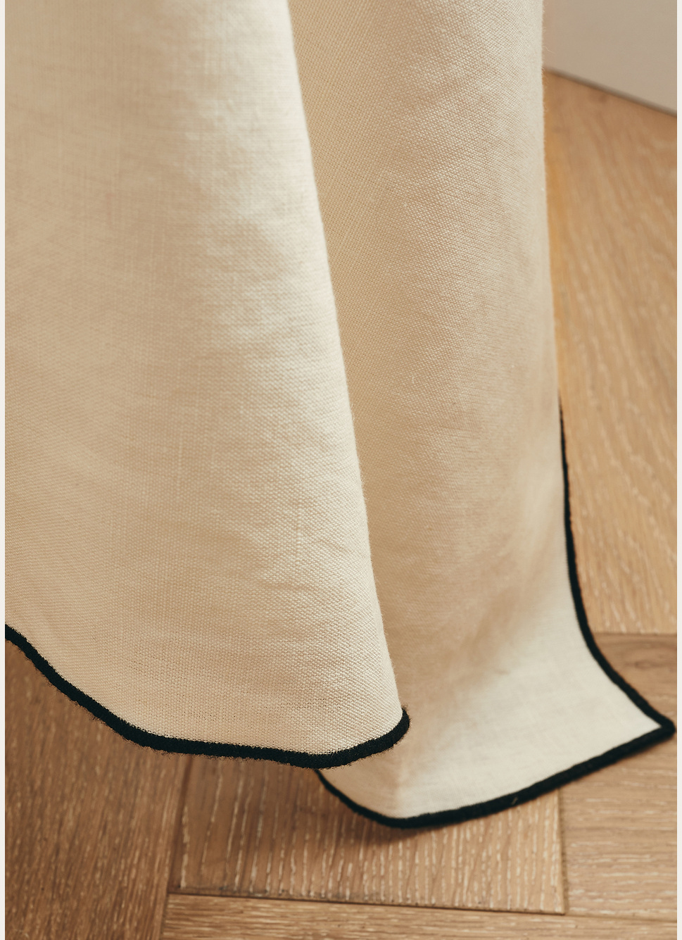 NAPPE COTON LIN FINITION BOURDON MOYEN FORMAT BLANC/NOIR