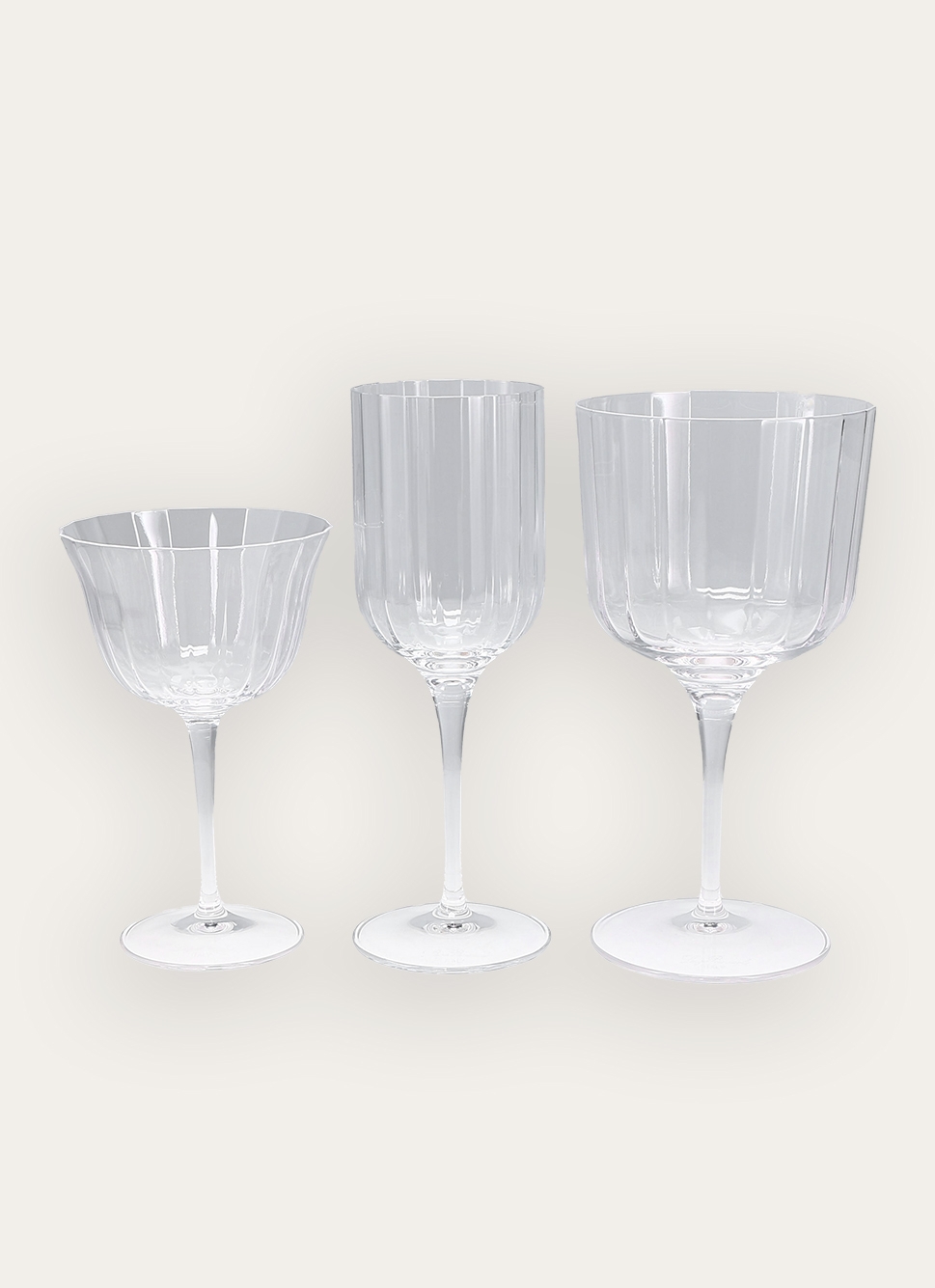 BOITE DE 4 VERRES A PIED CRISTALLIN TRANSPARENT
