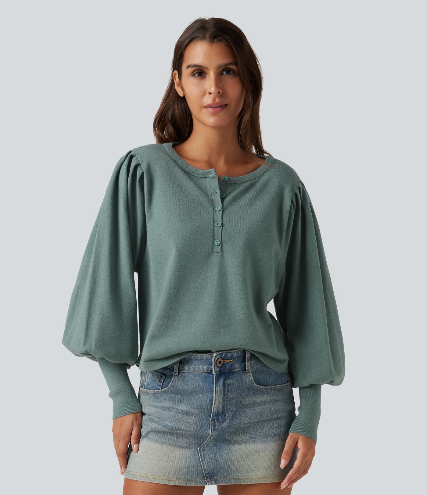 Pull de bureau ample à col Henley et manches longues bouffantes