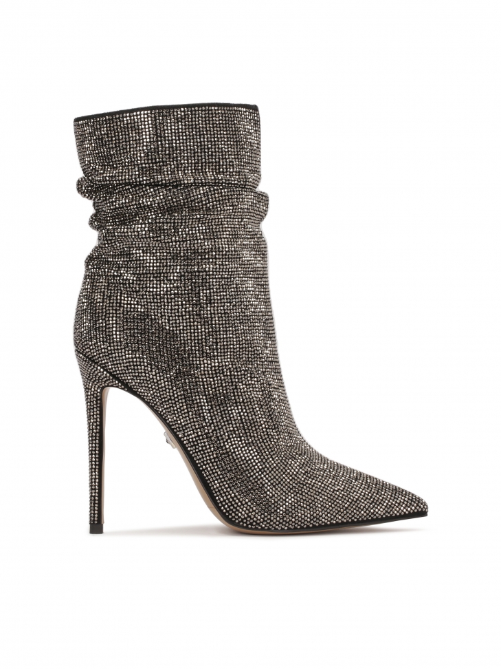 Suede booties coated with crystals