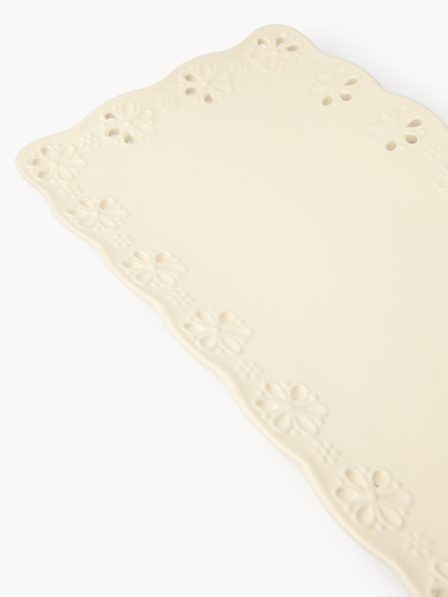 Vassoio in ceramica traforata - Prezzo di lancio