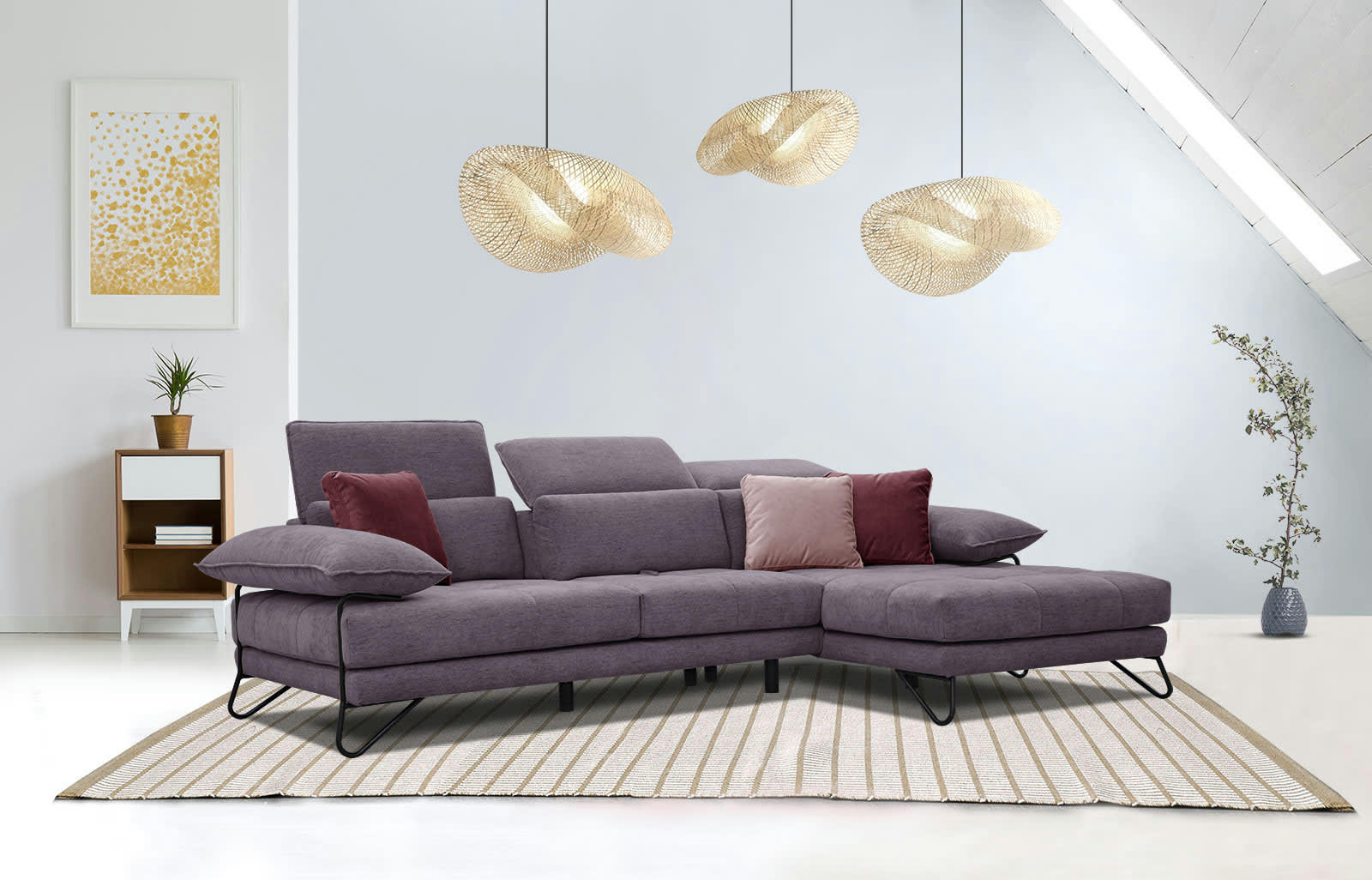 NORDEN - Canapé d'angle droit 4 places en tissu violet avec coussins déco