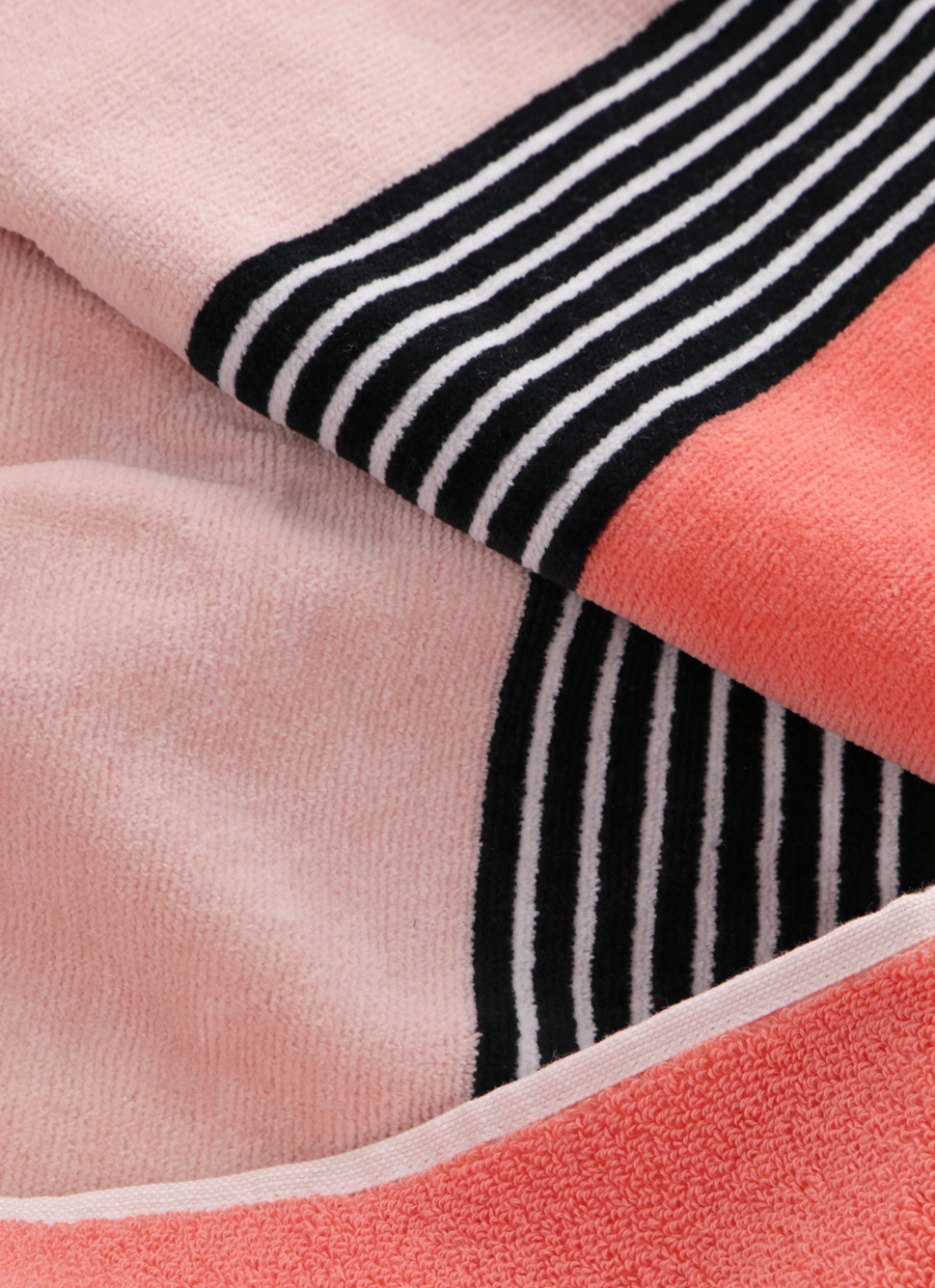 SERVIETTE INVITÉ BICOLORE EN VELOURS RAYÉ ROSE