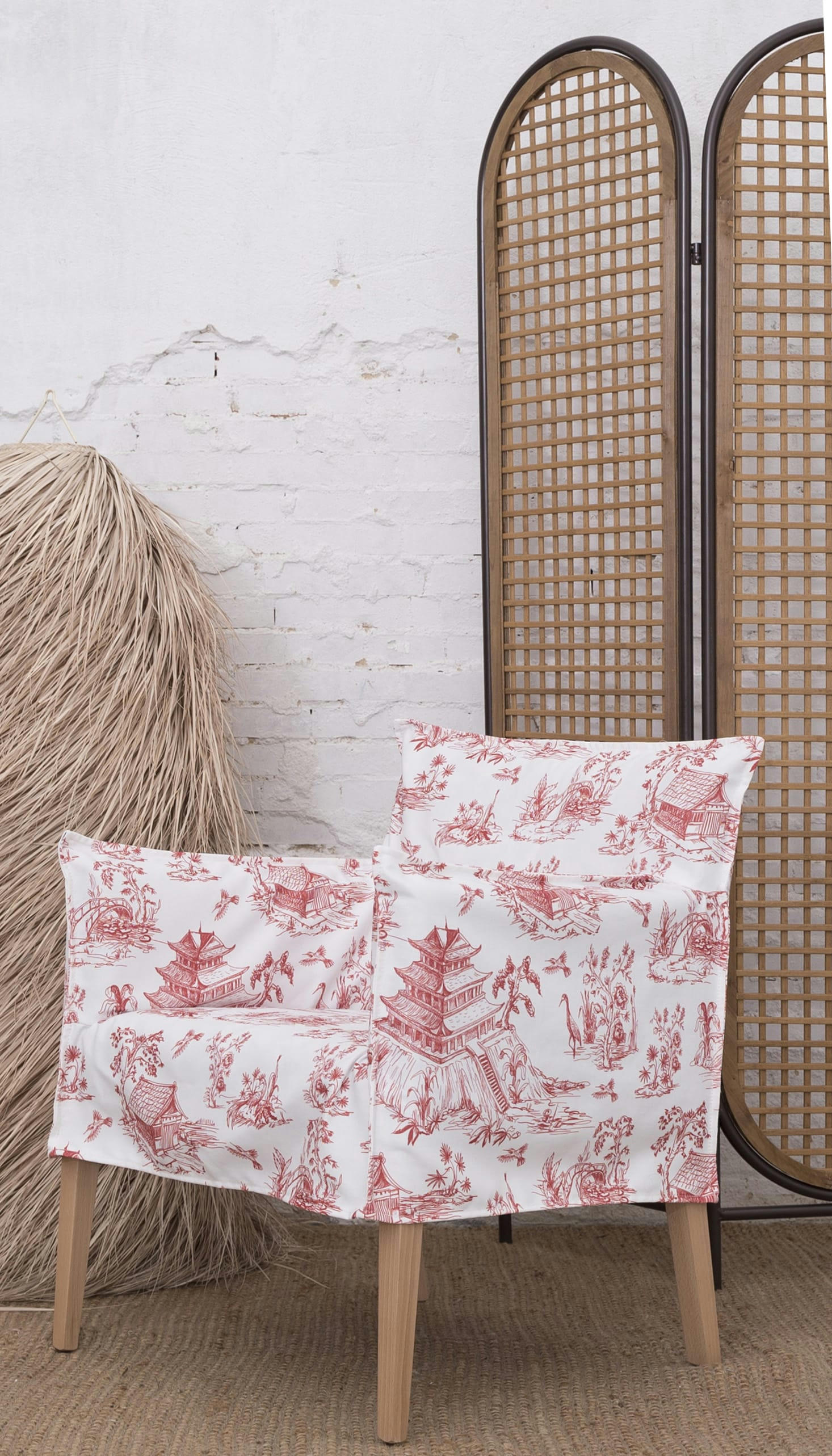 SINTRA - Fauteuil en bois massif d'hêtre avec imprimé chinoiserie.