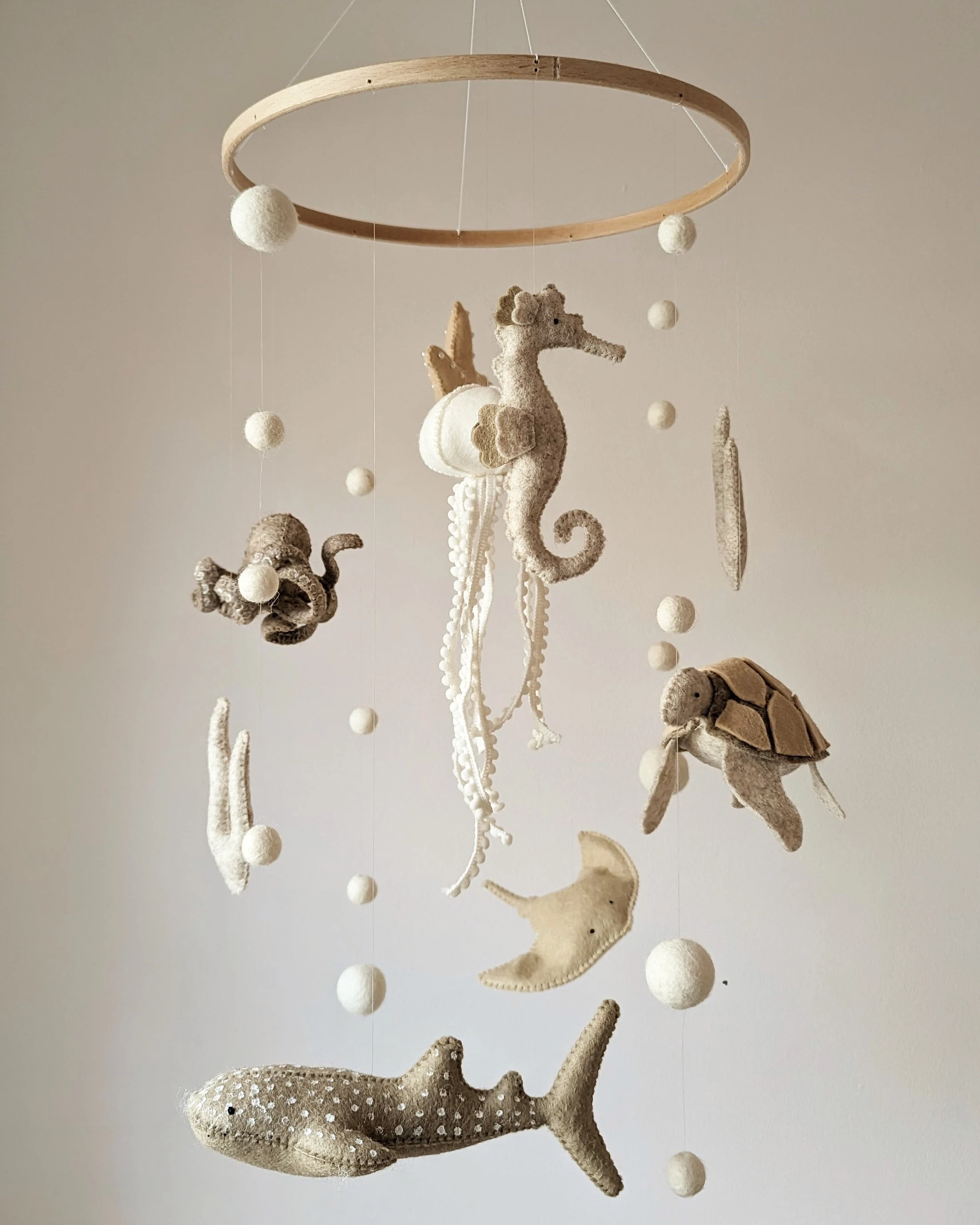 Neutral Ocean baby mobile, sea themed nursery, baby mobile with jellyfish, octopus crib mobile, dolphin cot mobile, sea life gift, baby gift