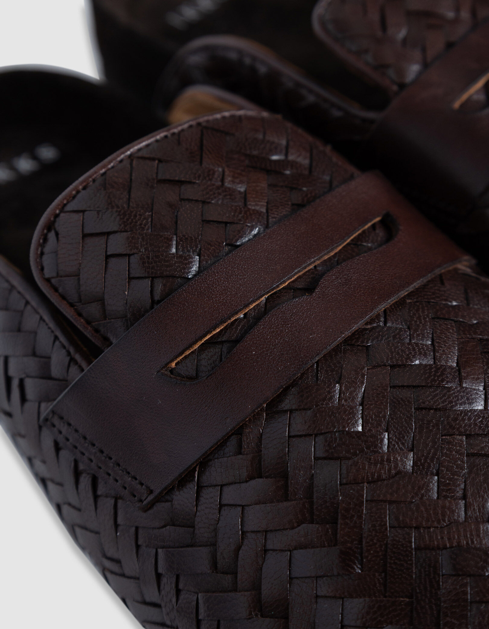 ​Mules sabots marron cuir tressé Femme