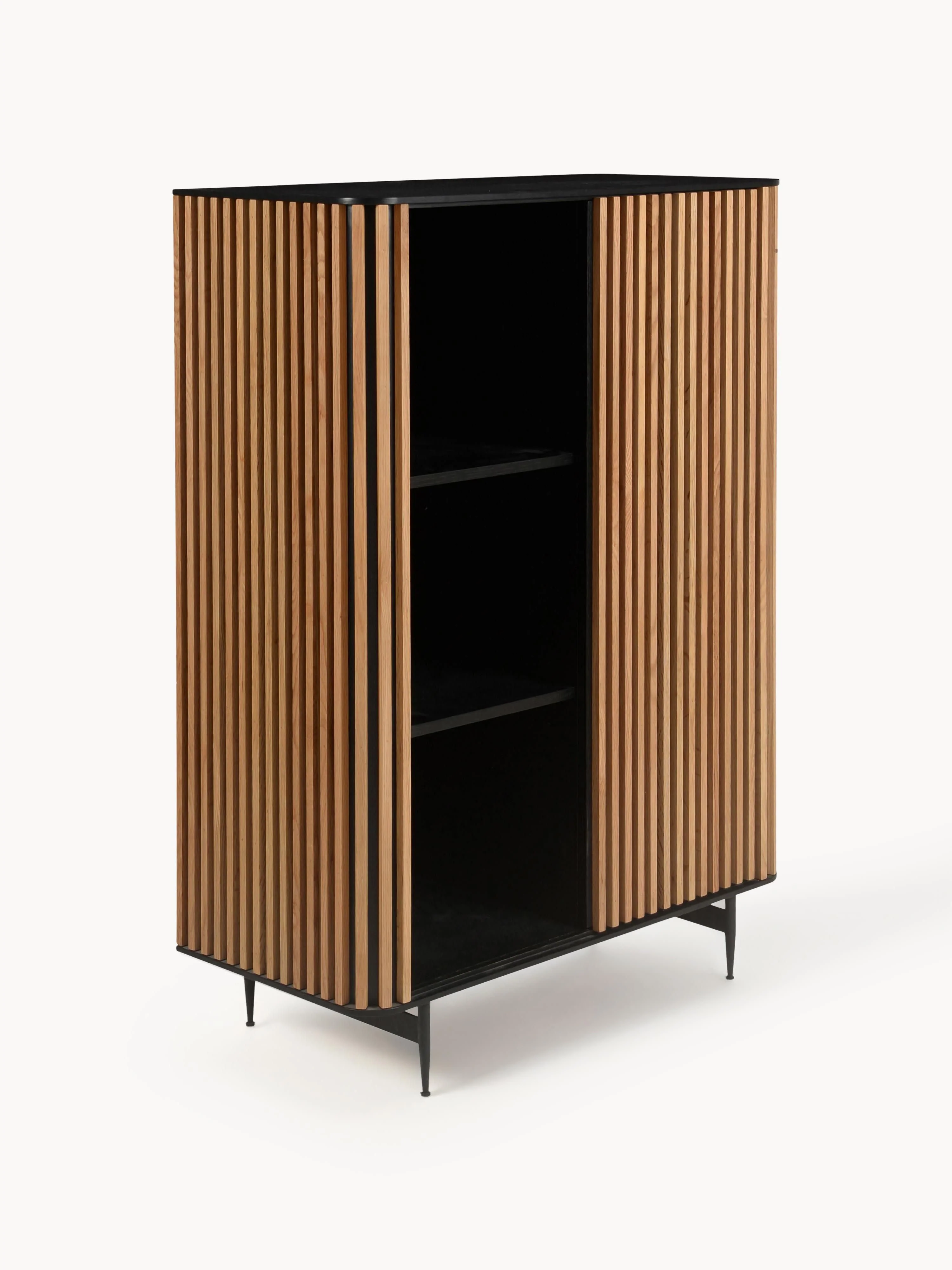 Highboard Linea mit Schiebetür und geriffelter Front