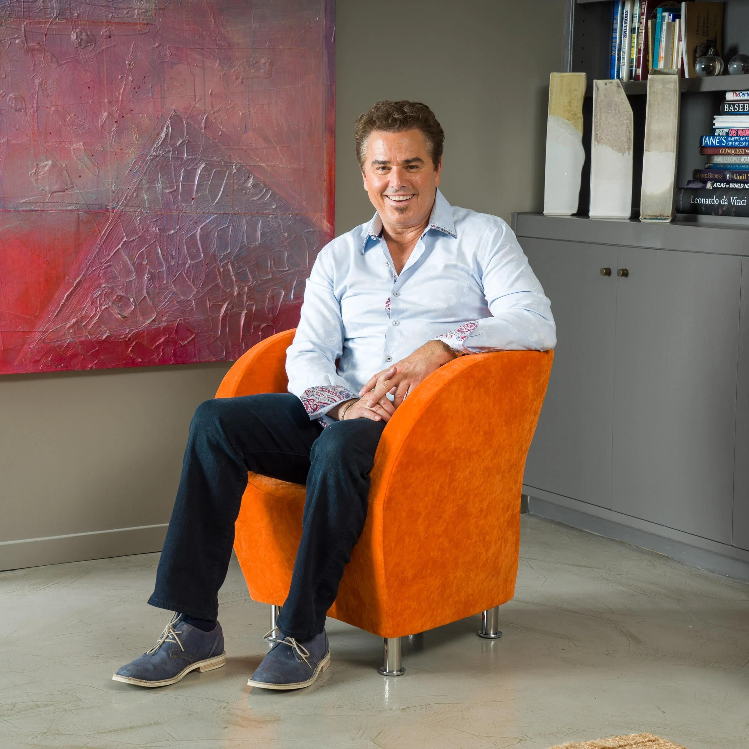 Modern 27 Accent Chair with Stainless Steel Cylindrical Feet for Living Room