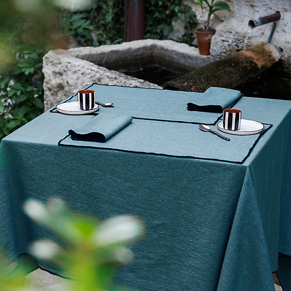 Nappe carrée rectangulaire coton lavé 160x200 cm HONO bleu lagon finition point bourdon