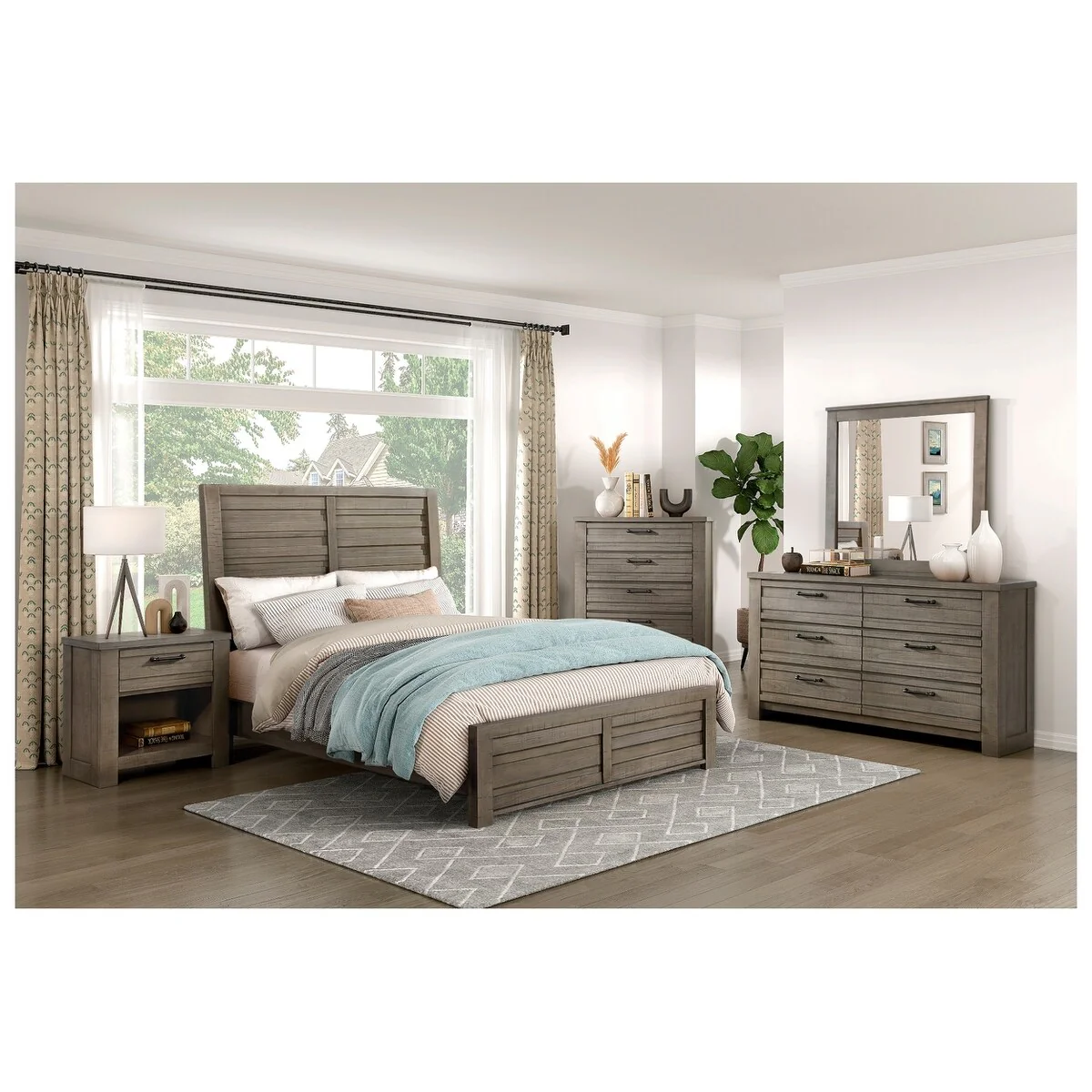 Everdeen 3 Piece Gray Panel Bedroom Set