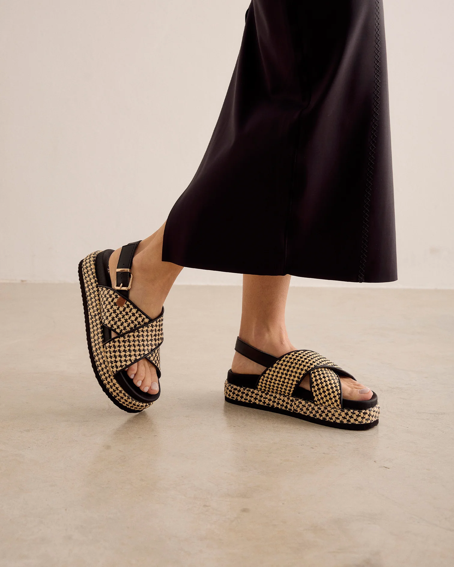 Sandalia Basset Negro