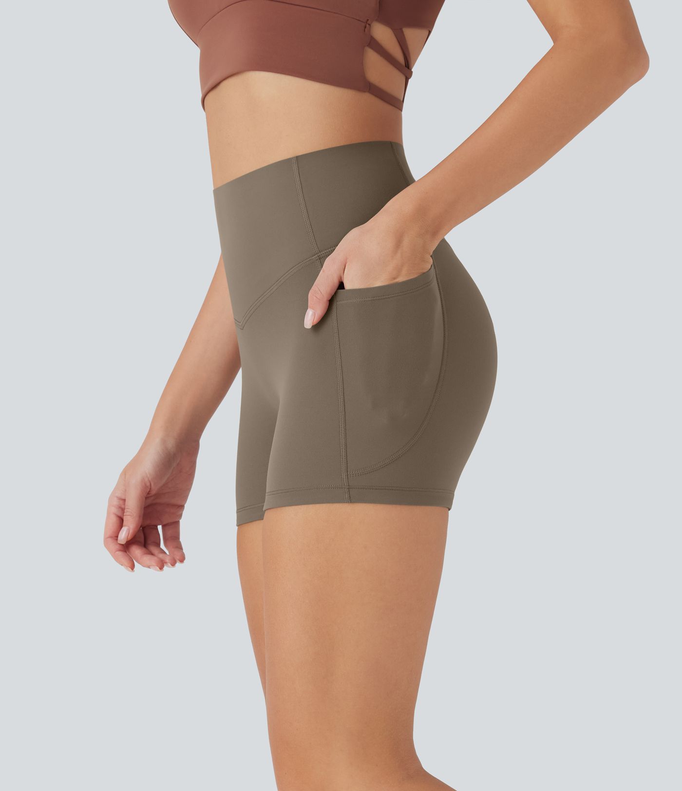 Short cycliste 7,5 cm d'entraînement gainant taille haute avec poches Halara UltraSculpt™