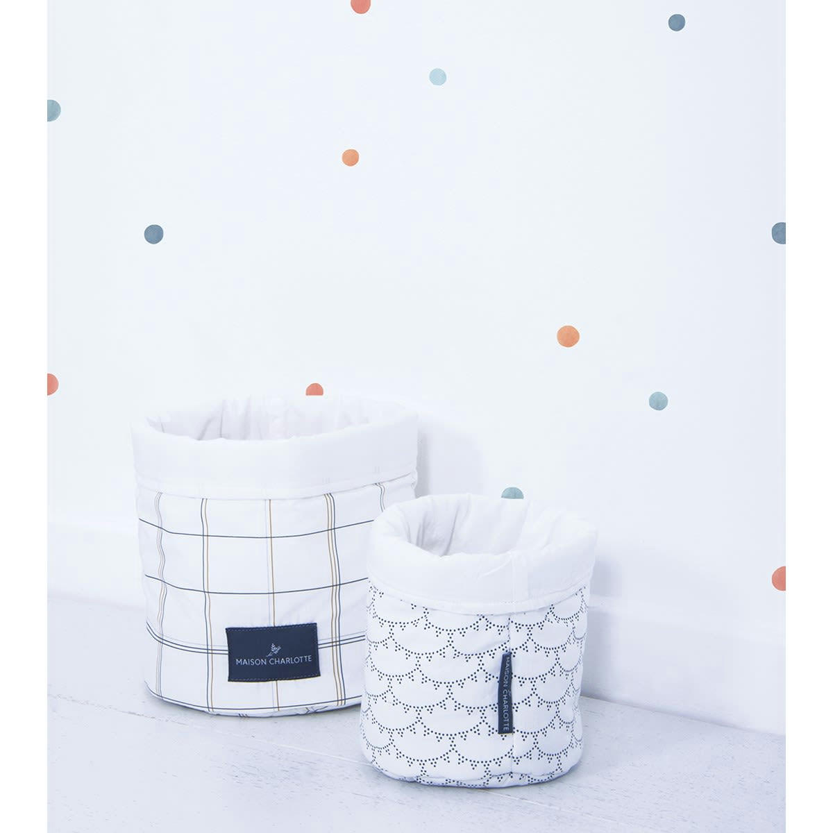 GENTLE FRIENDS - Stickers muraux pois multicolores en vinyle mat multicolore