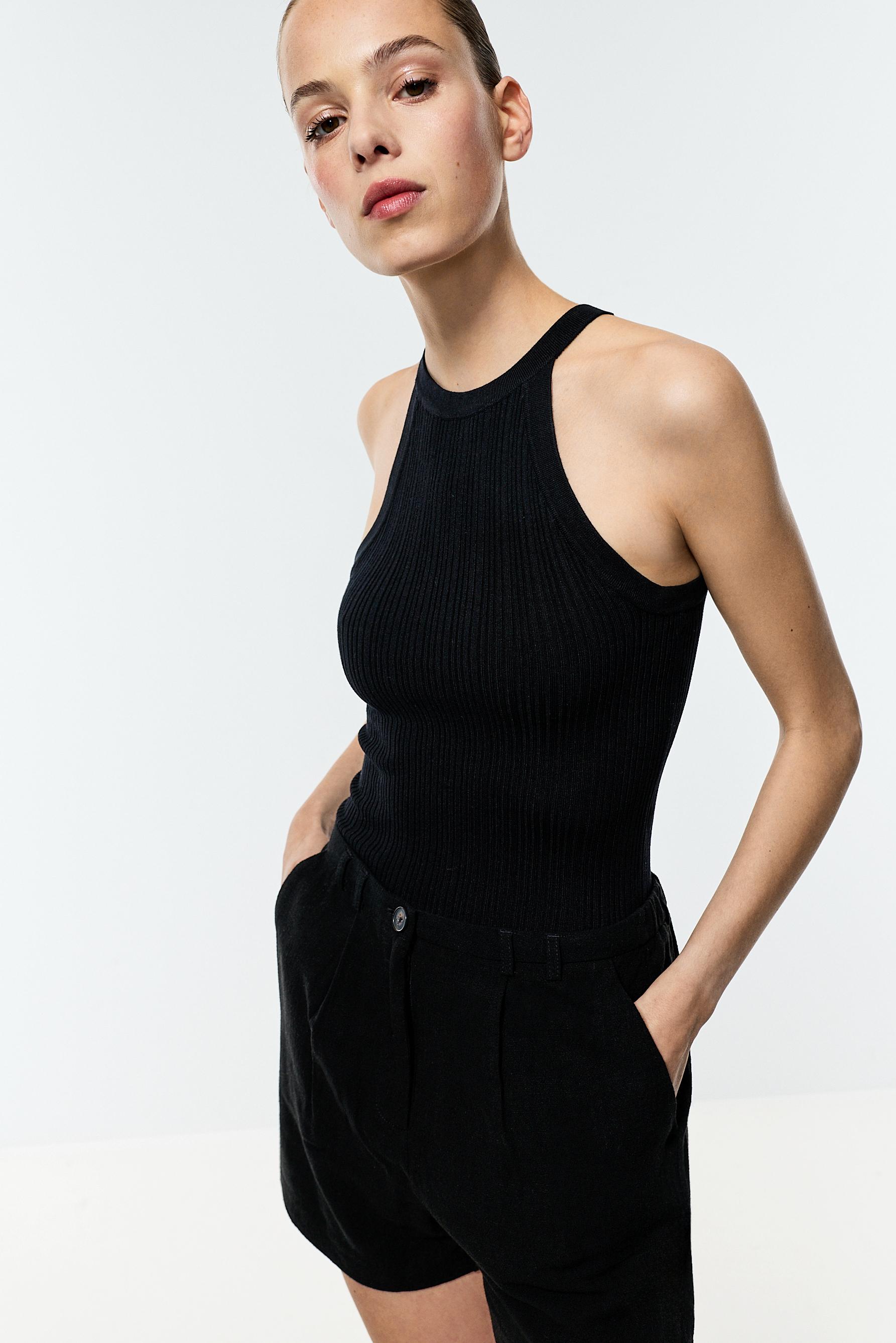 Top halter rib