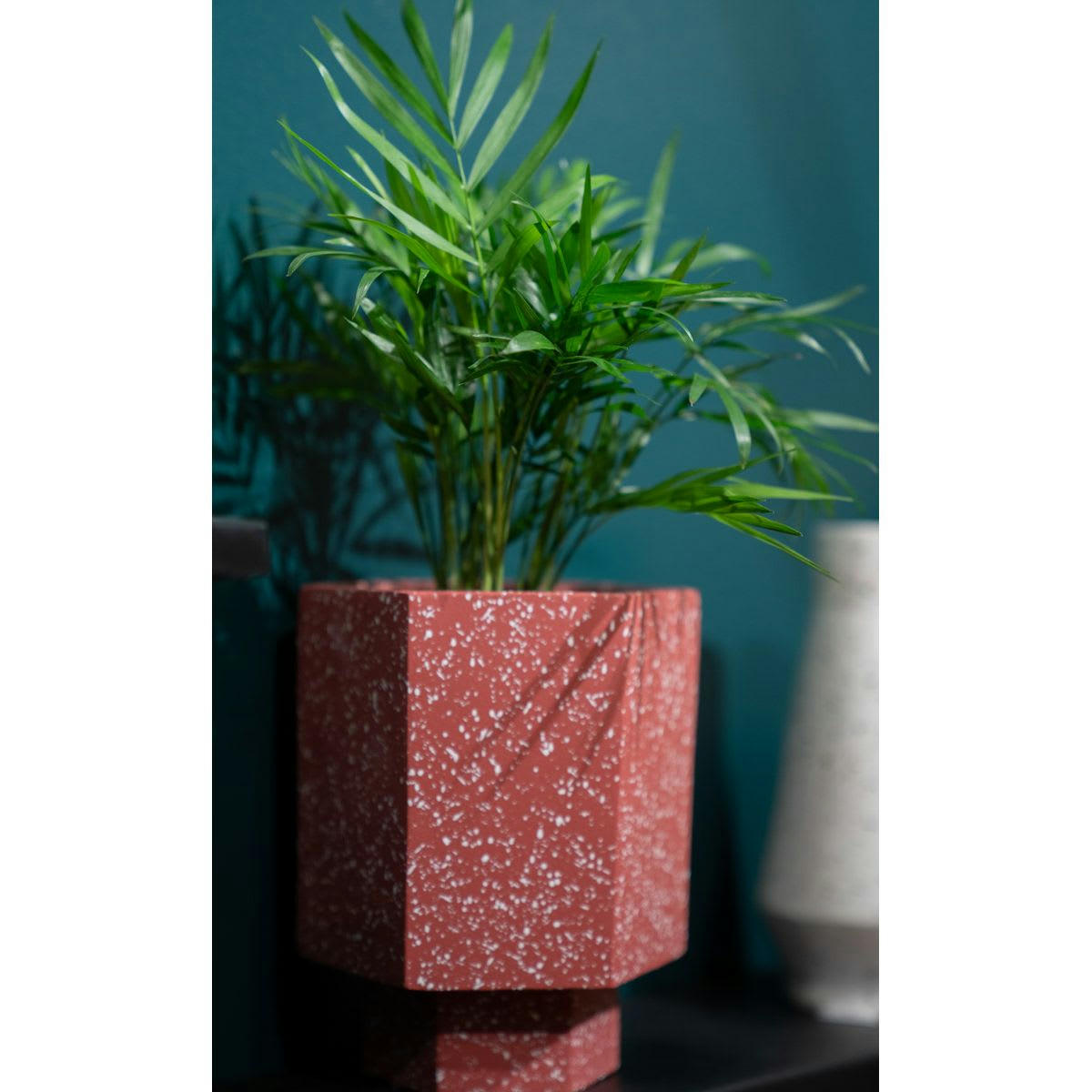 MUZZ - Cache-pot en terrazzo lie de vin