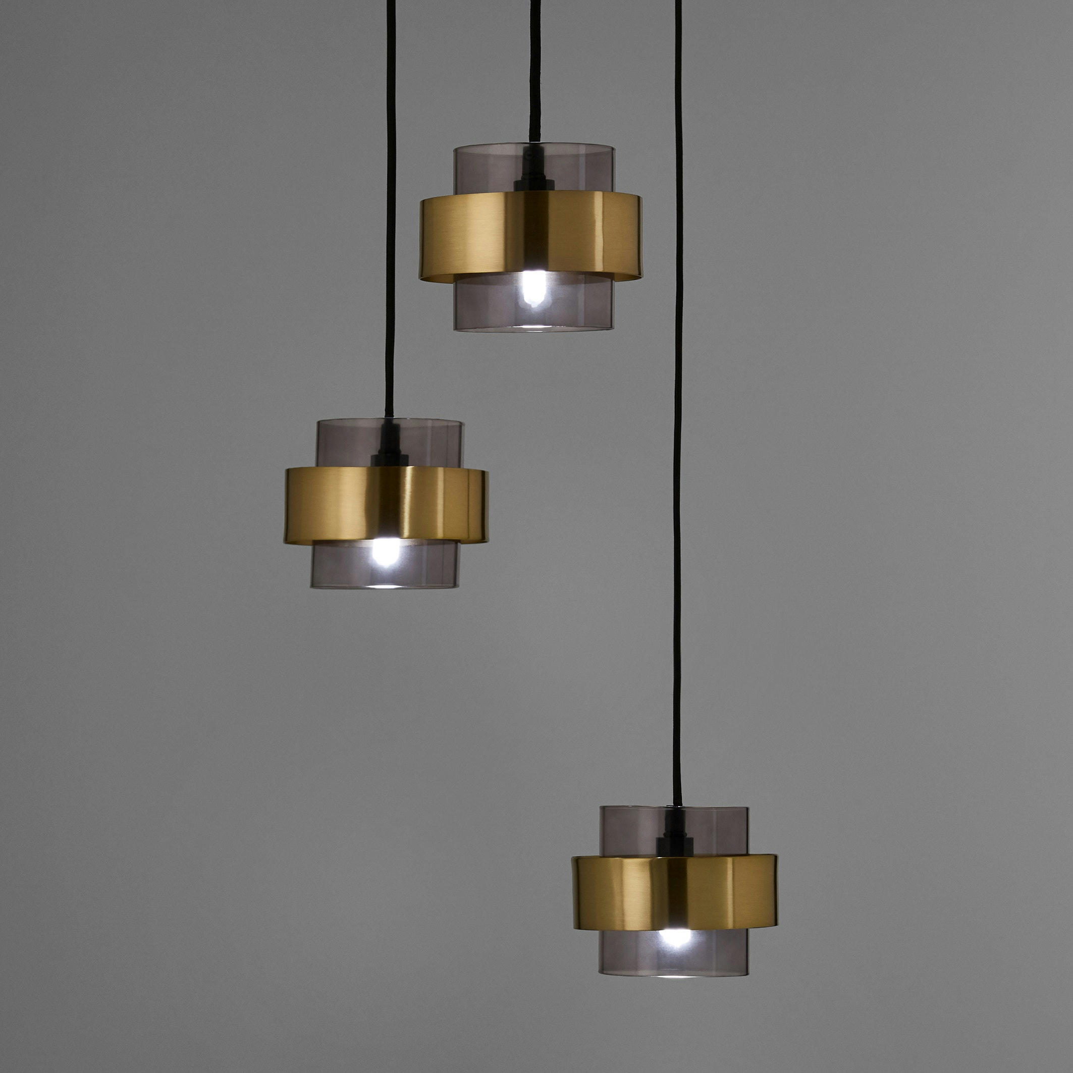Suspension grappe verre fumé et laiton, Botello