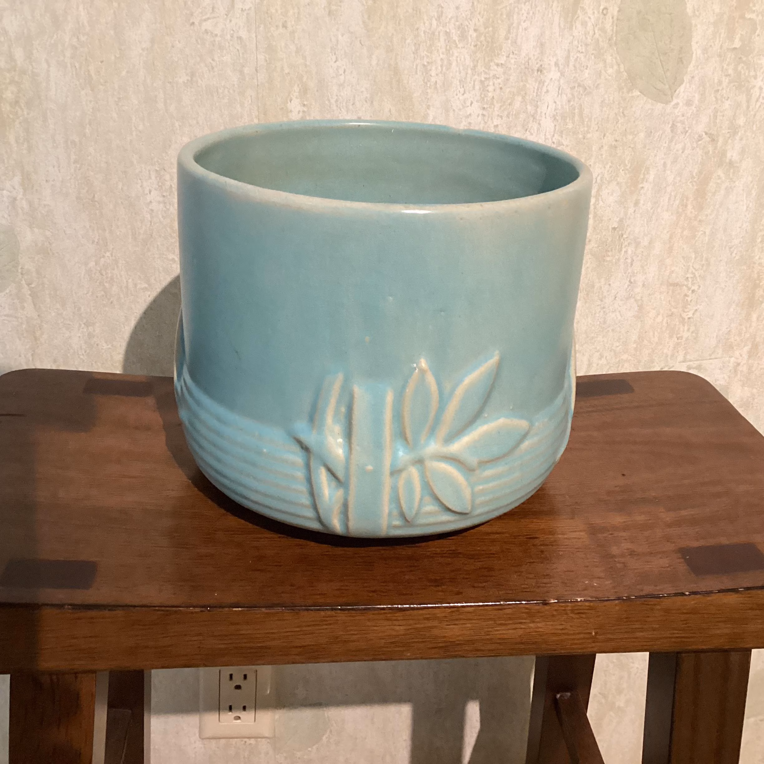 Vintage McCoy Turquoise/Aqua Raised Leaf and Berries Pattern RARE Pottery Planter